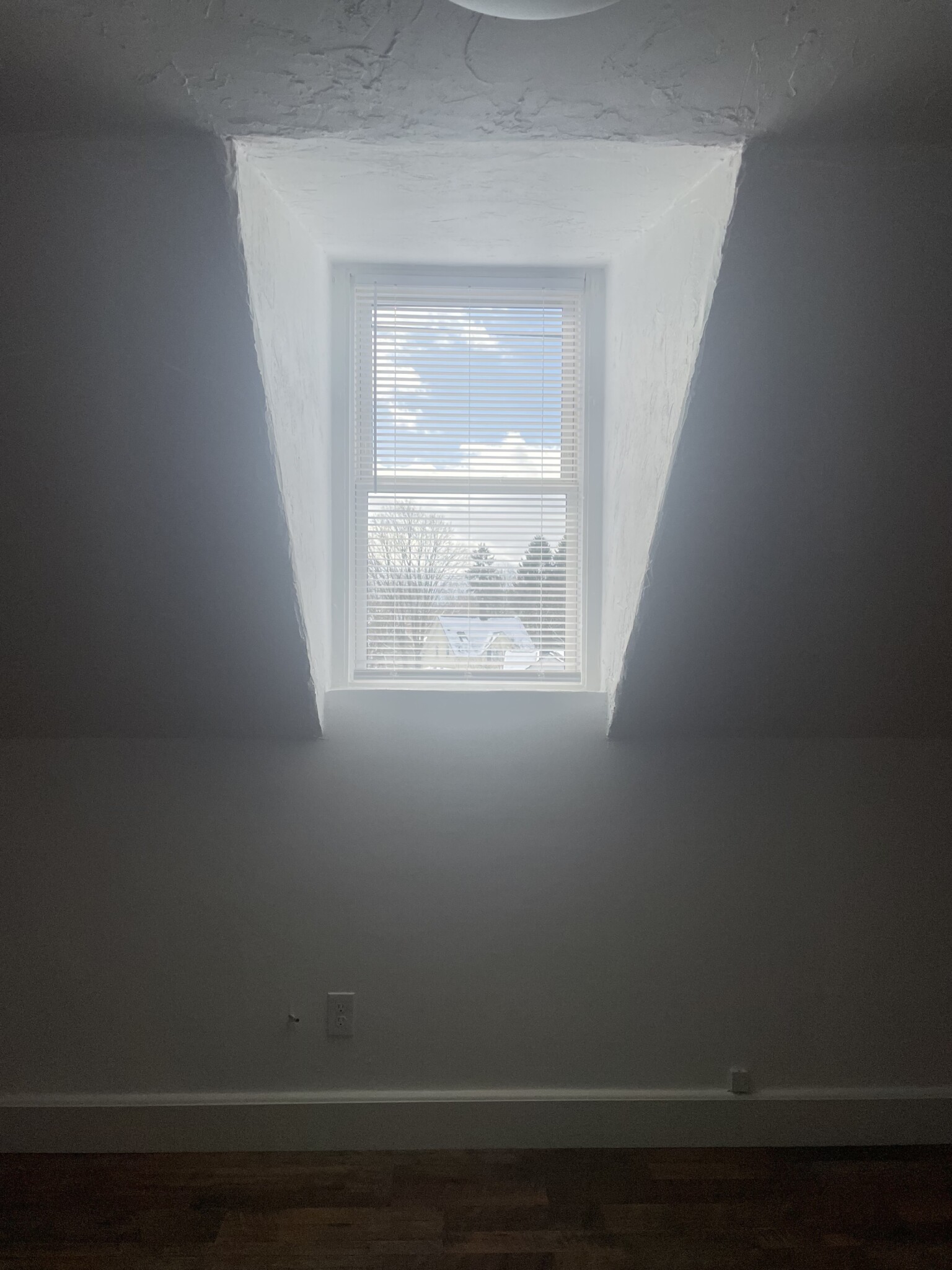 4 Mount Hope St, Dedham