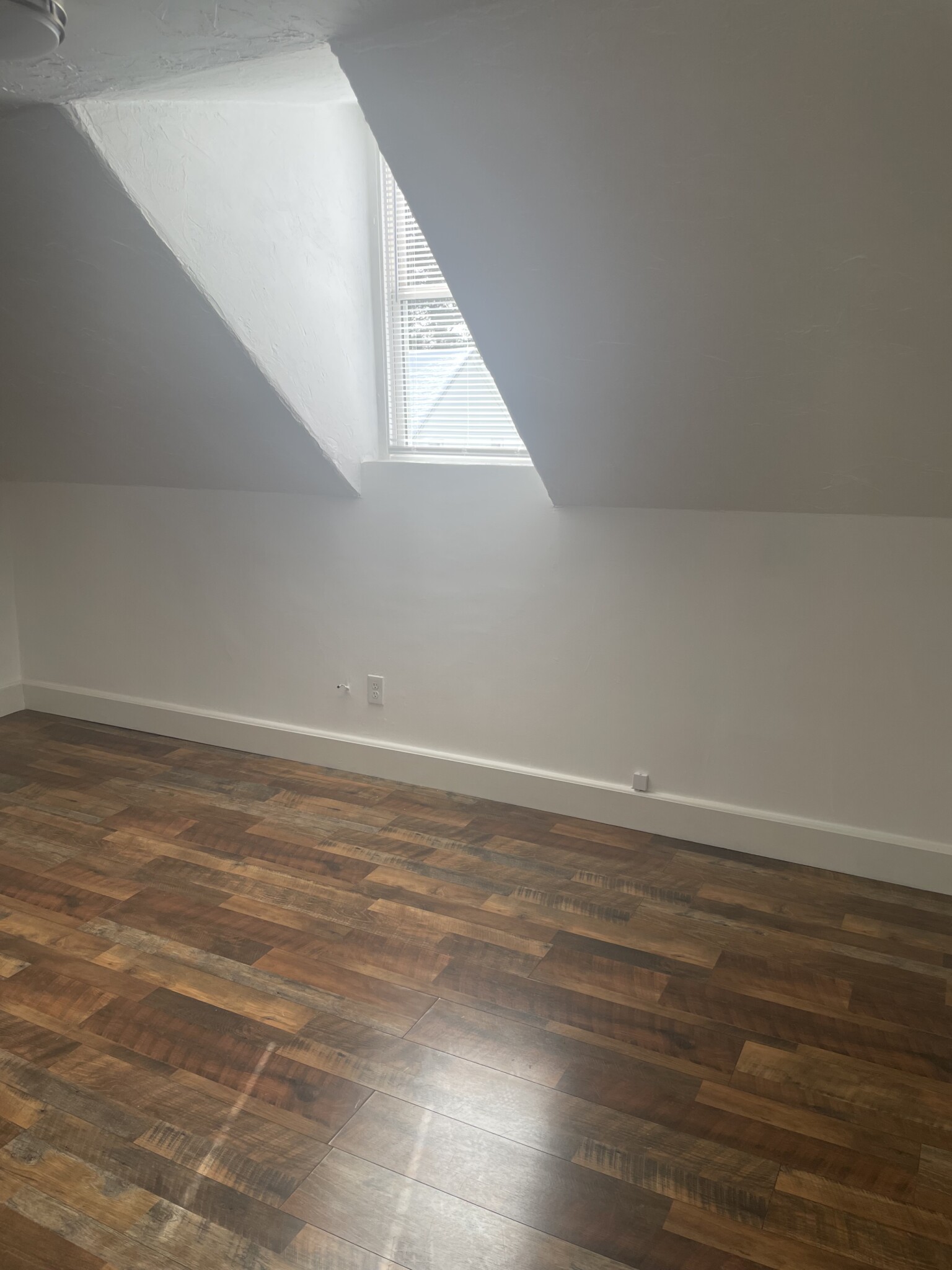 4 Mount Hope St, Dedham