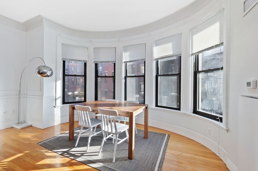 1 bed, 1 bath apartment for rent at 10 Charlesgate Unit 202, Back Bay — photo 11 of 16