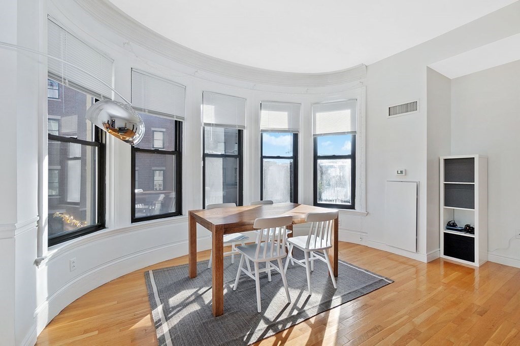 1 bed, 1 bath apartment for rent at 10 Charlesgate Unit 202, Back Bay — photo 12 of 16