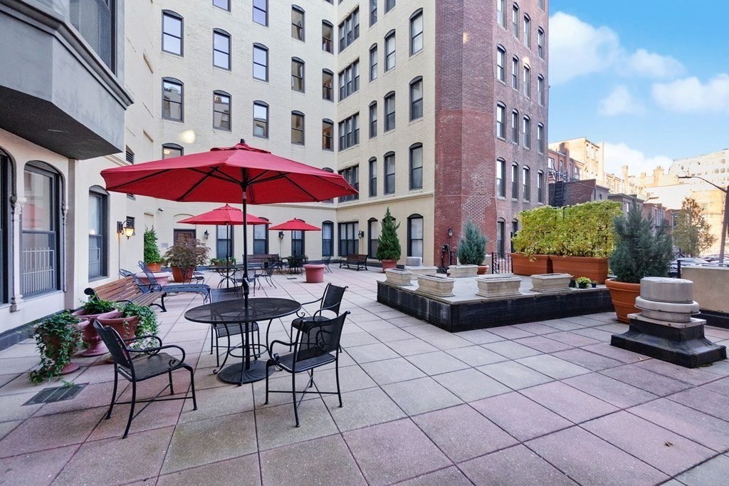 1 bed, 1 bath apartment for rent at 10 Charlesgate Unit 202, Back Bay — photo 8 of 16