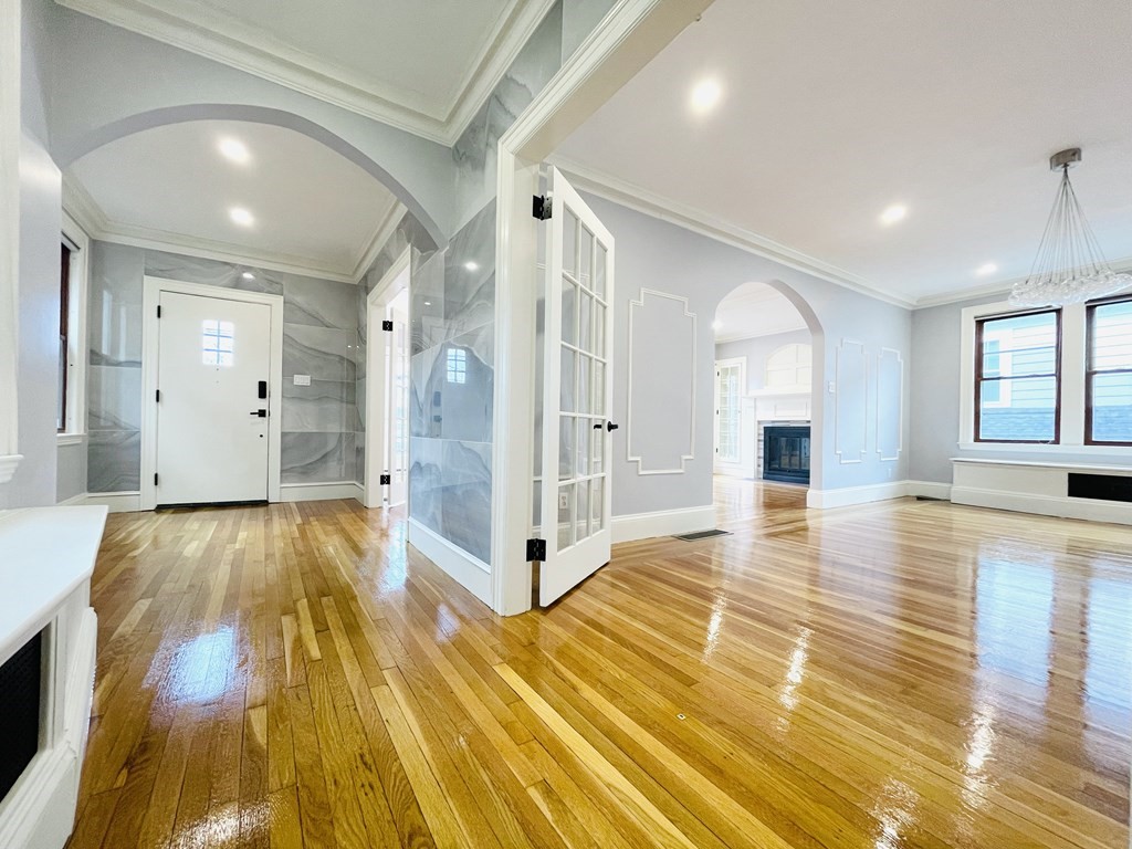 5 bed, 4+ bath apartment for rent at 28 Wolcott Rd Unit 28, Chestnut Hill — photo 10 of 24