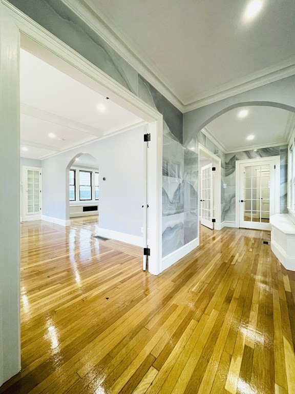 5 bed, 4+ bath apartment for rent at 28 Wolcott Rd Unit 28, Chestnut Hill — photo 3 of 24