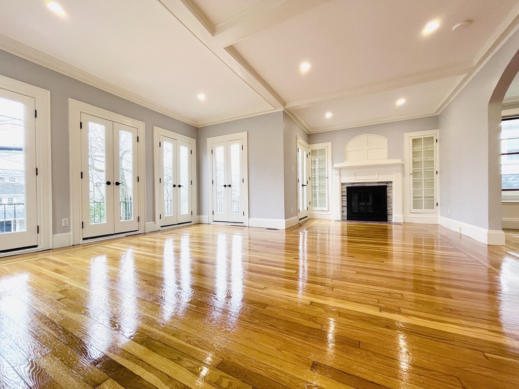 5 bed, 4+ bath apartment for rent at 28 Wolcott Rd Unit 28, Chestnut Hill — photo 21 of 24