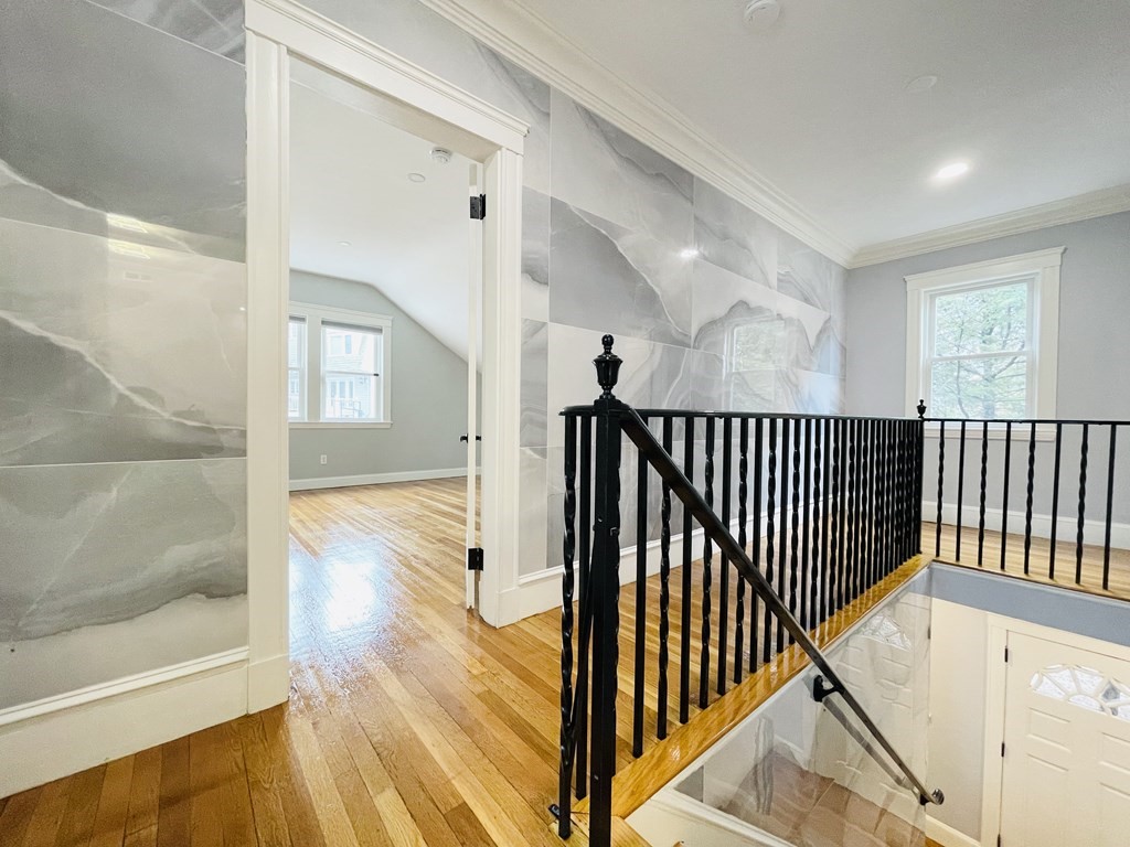 5 bed, 4+ bath apartment for rent at 28 Wolcott Rd Unit 28, Chestnut Hill — photo 5 of 24