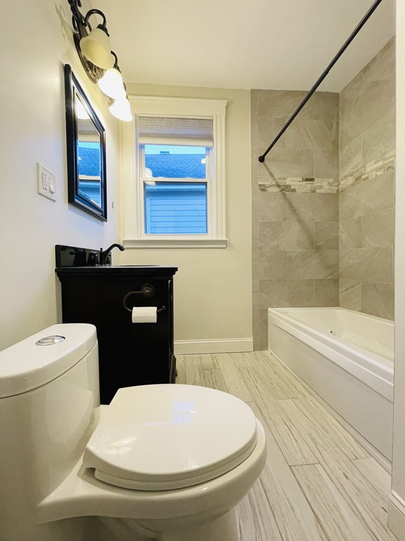 5 bed, 4+ bath apartment for rent at 28 Wolcott Rd Unit 28, Chestnut Hill — photo 9 of 24