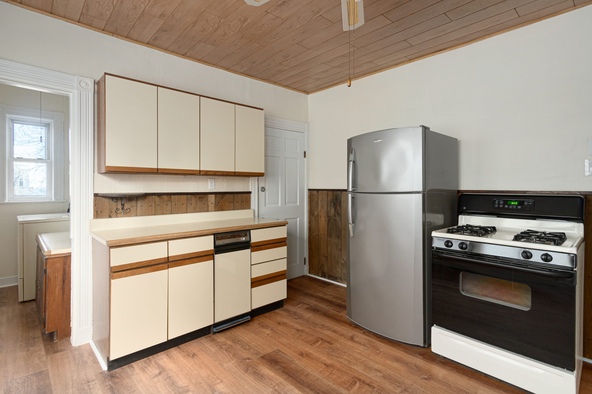 126 Neponset Ave, Dorchester