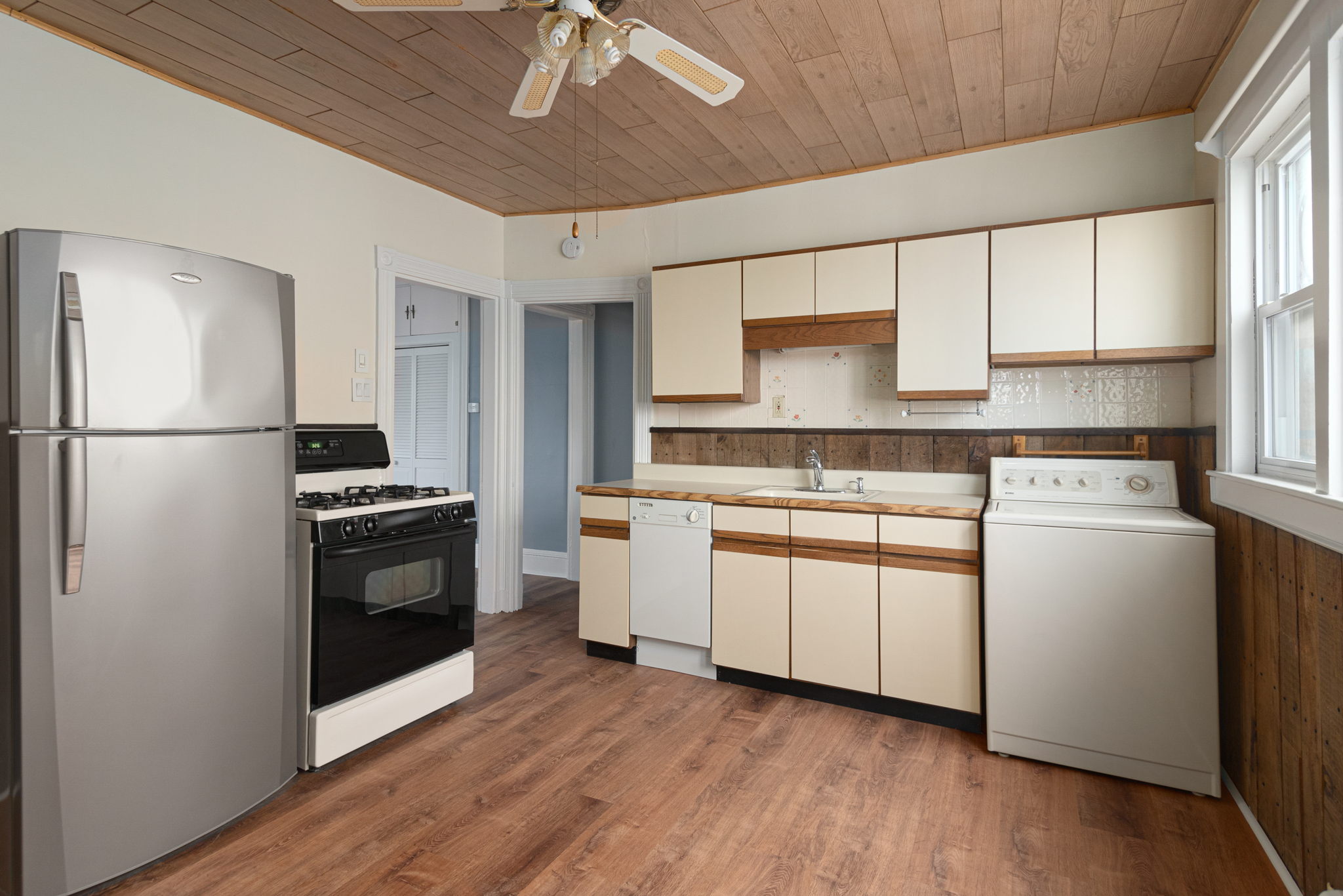 126 Neponset Ave, Dorchester