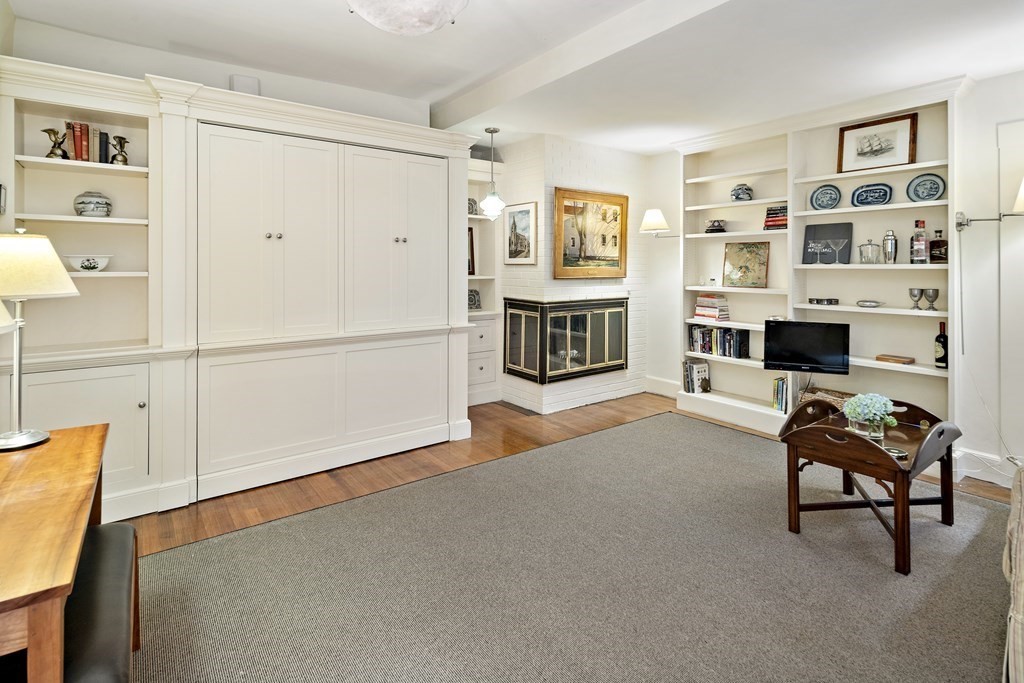 95 Beacon St, Beacon Hill