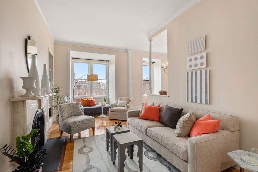 84 Commonwealth Ave, Back Bay