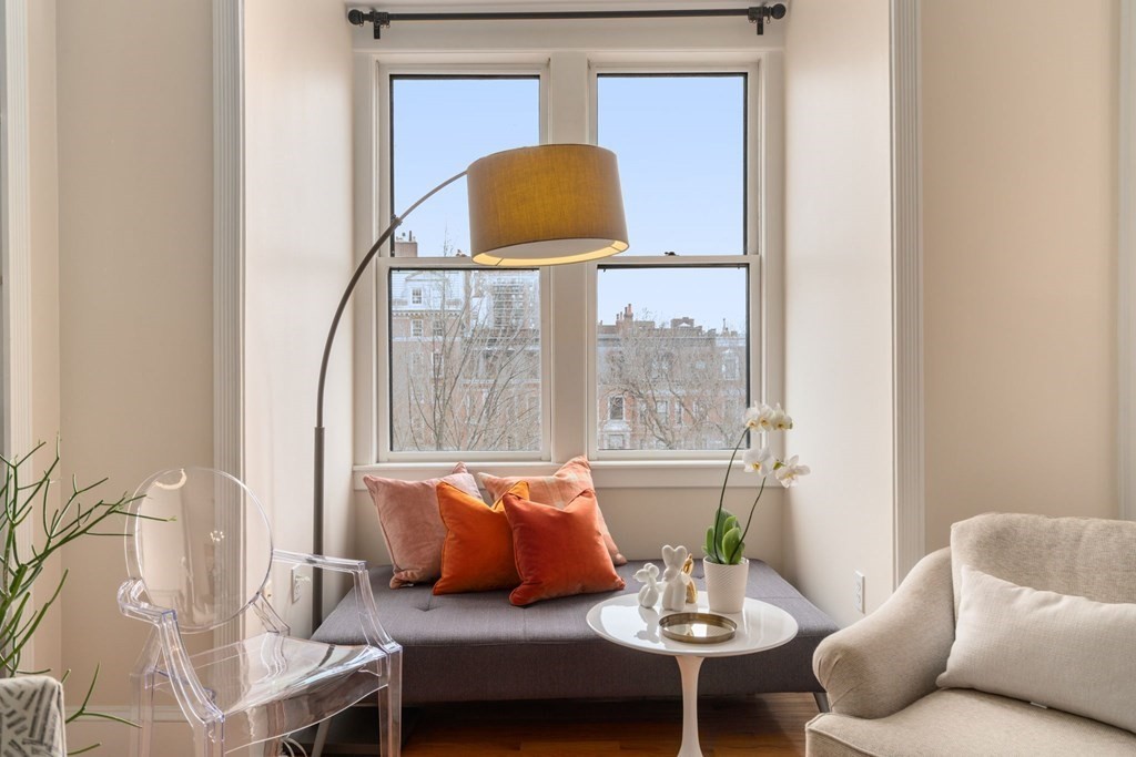 84 Commonwealth Ave, Back Bay