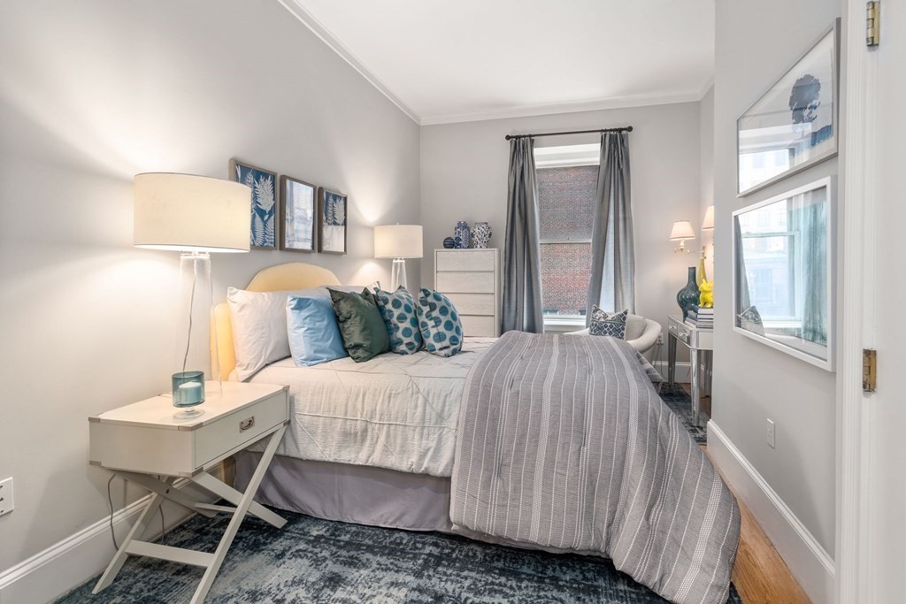 84 Commonwealth Ave, Back Bay