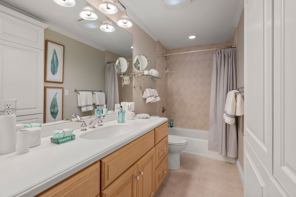 84 Commonwealth Ave, Back Bay