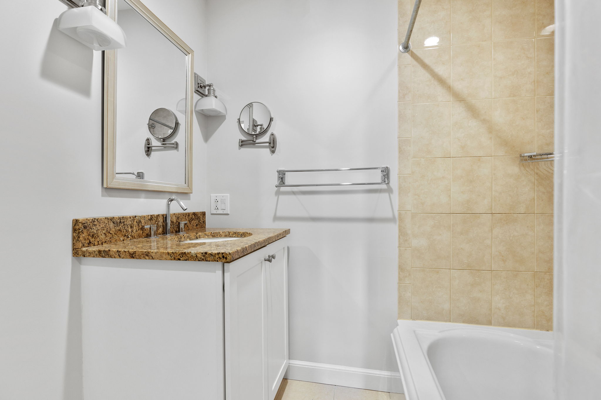 122 Beacon St, Back Bay