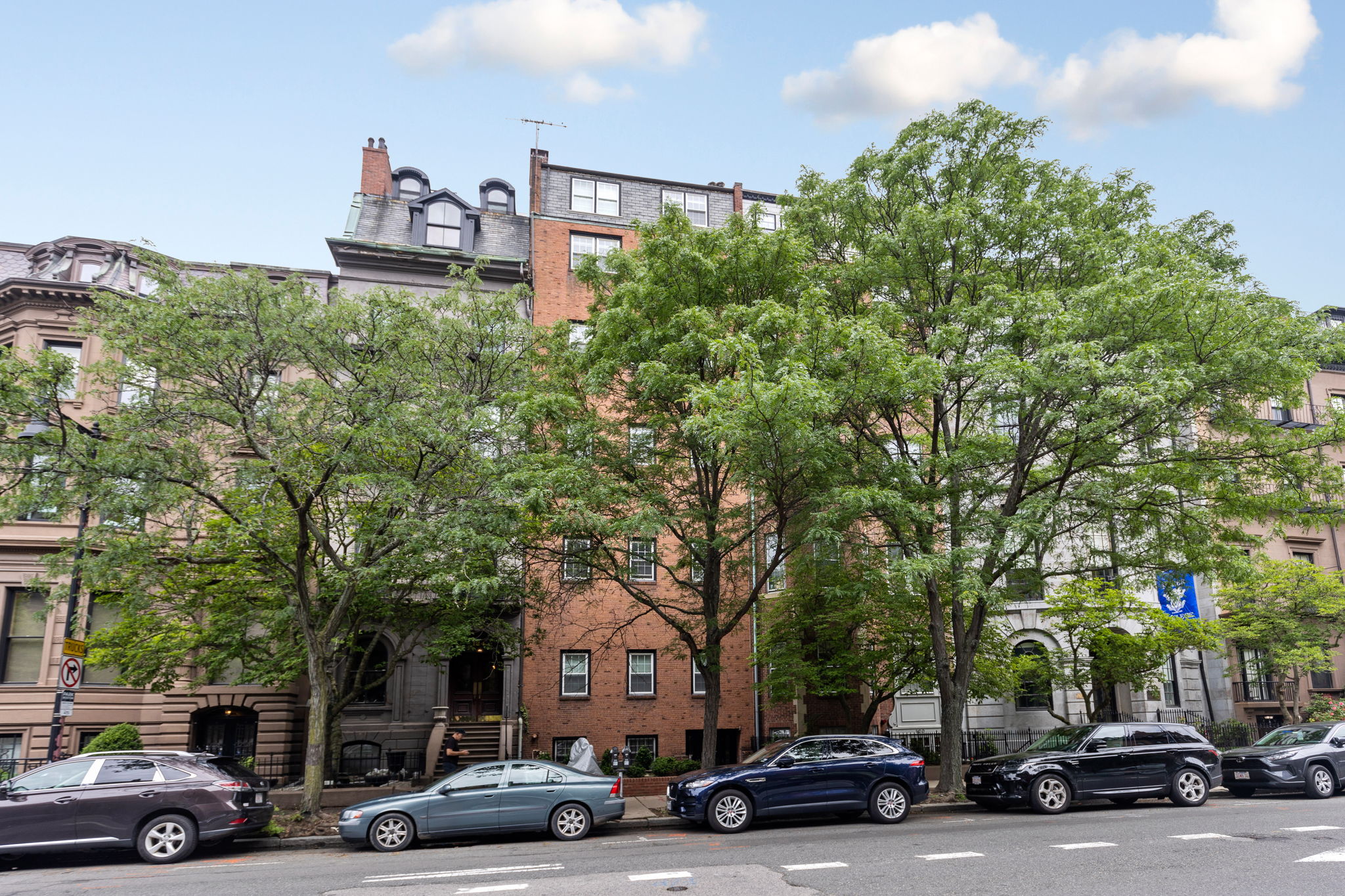 122 Beacon St, Back Bay