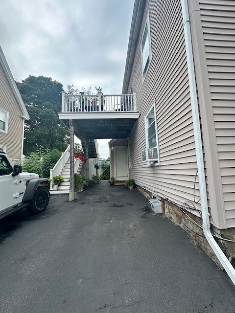 5 Clinton St, Nonantum