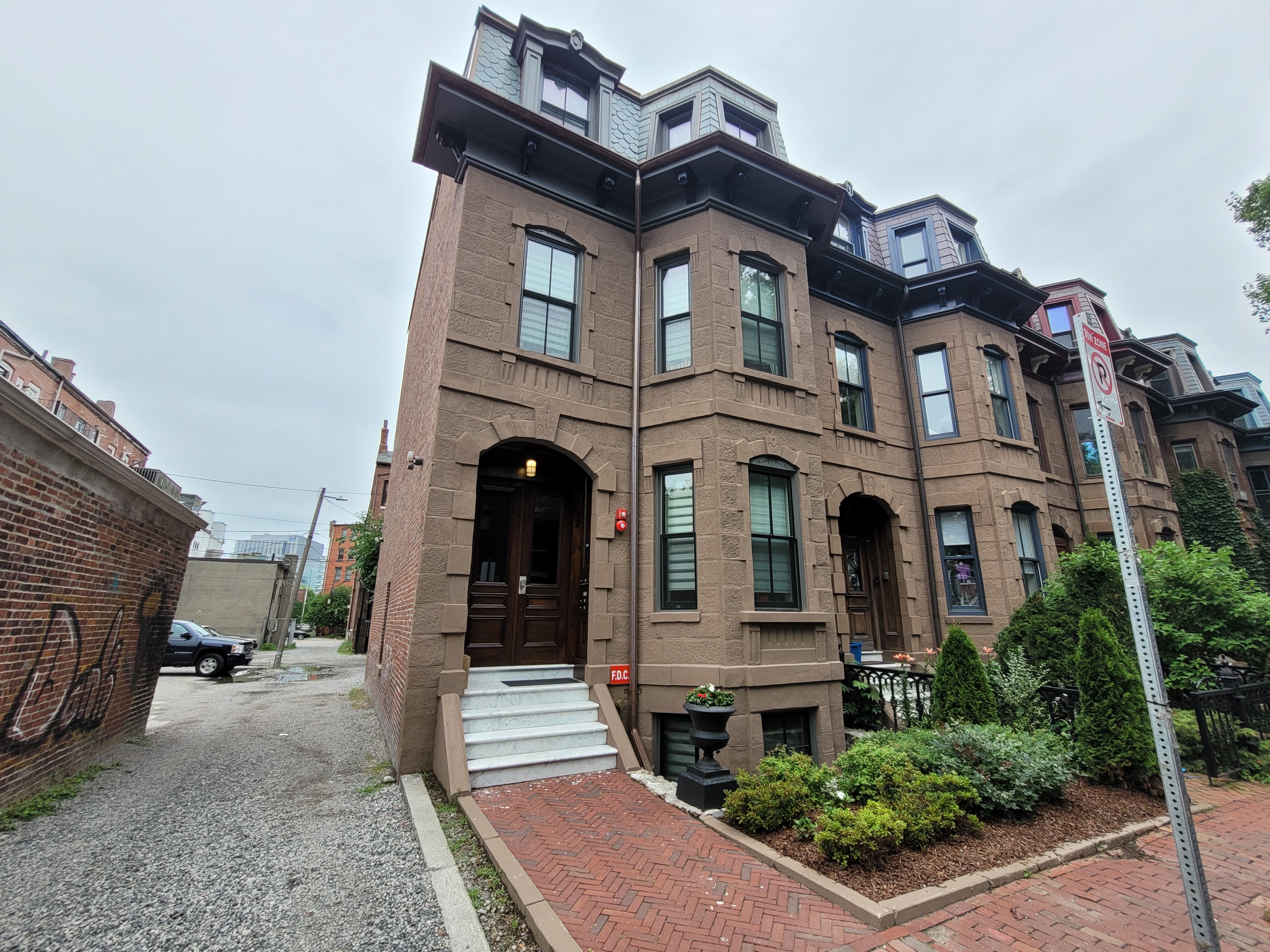 2 Worthington St, Mission Hill