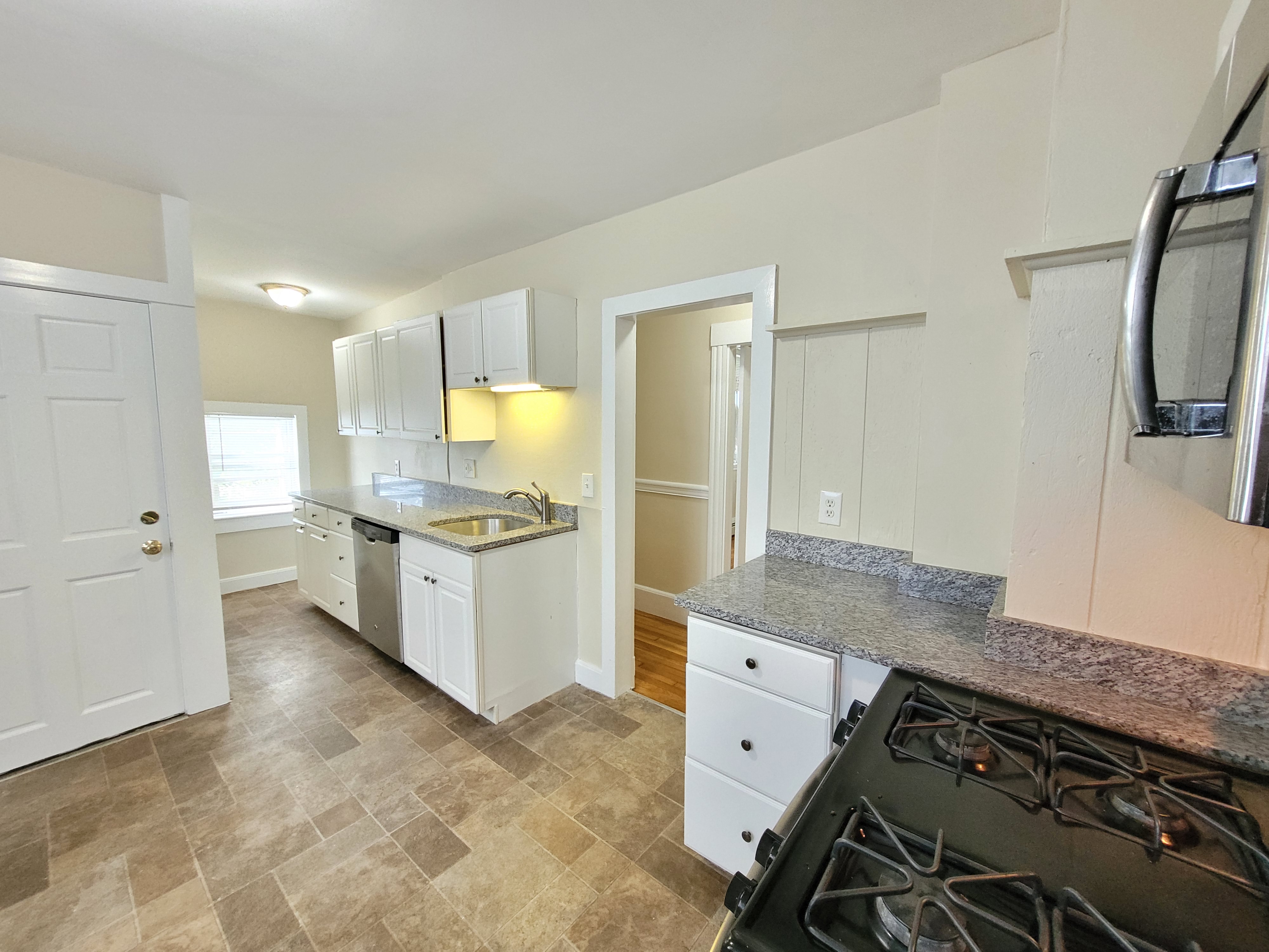 122 Gladstone St, East Boston