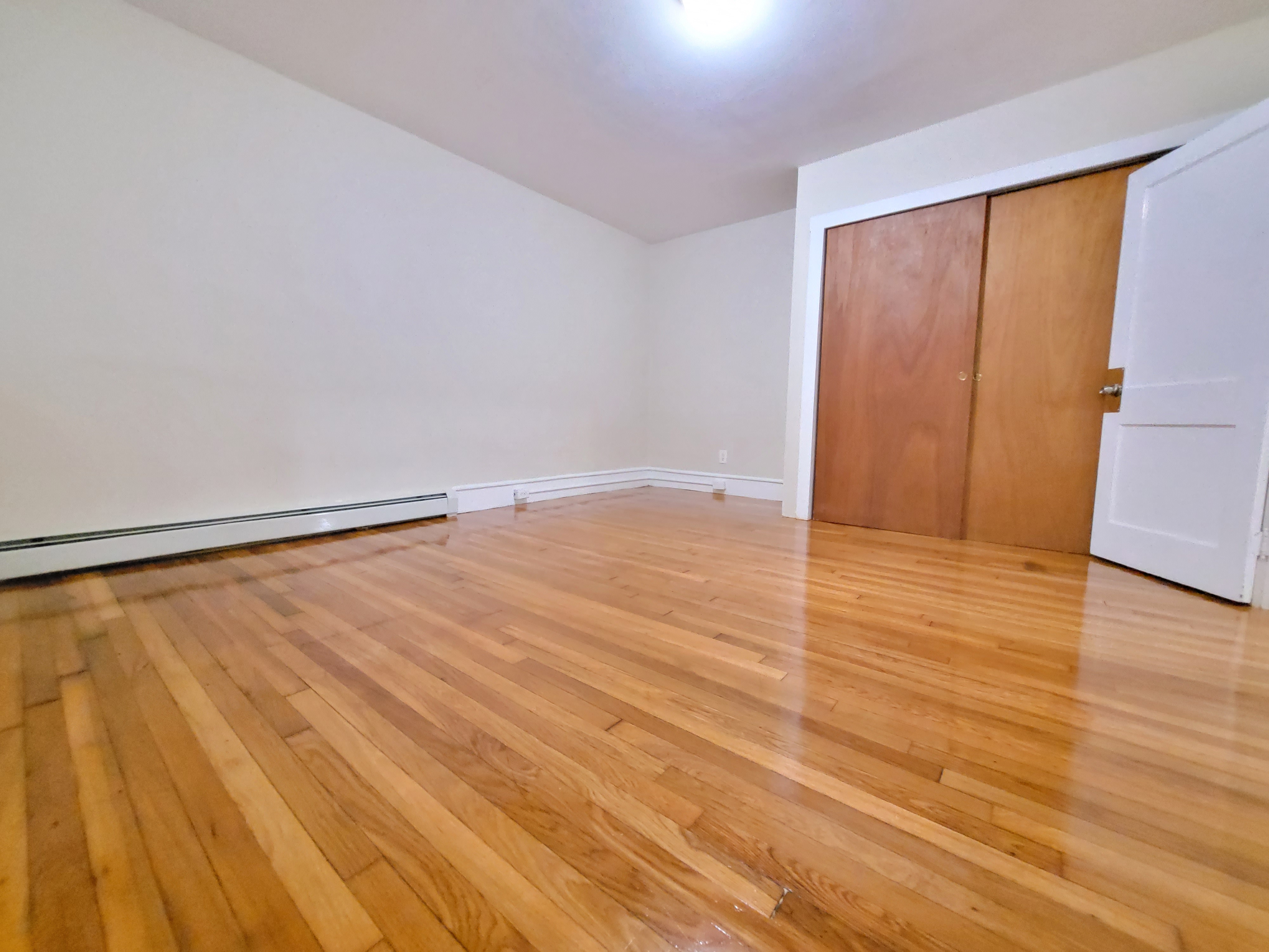 122 Gladstone St, East Boston