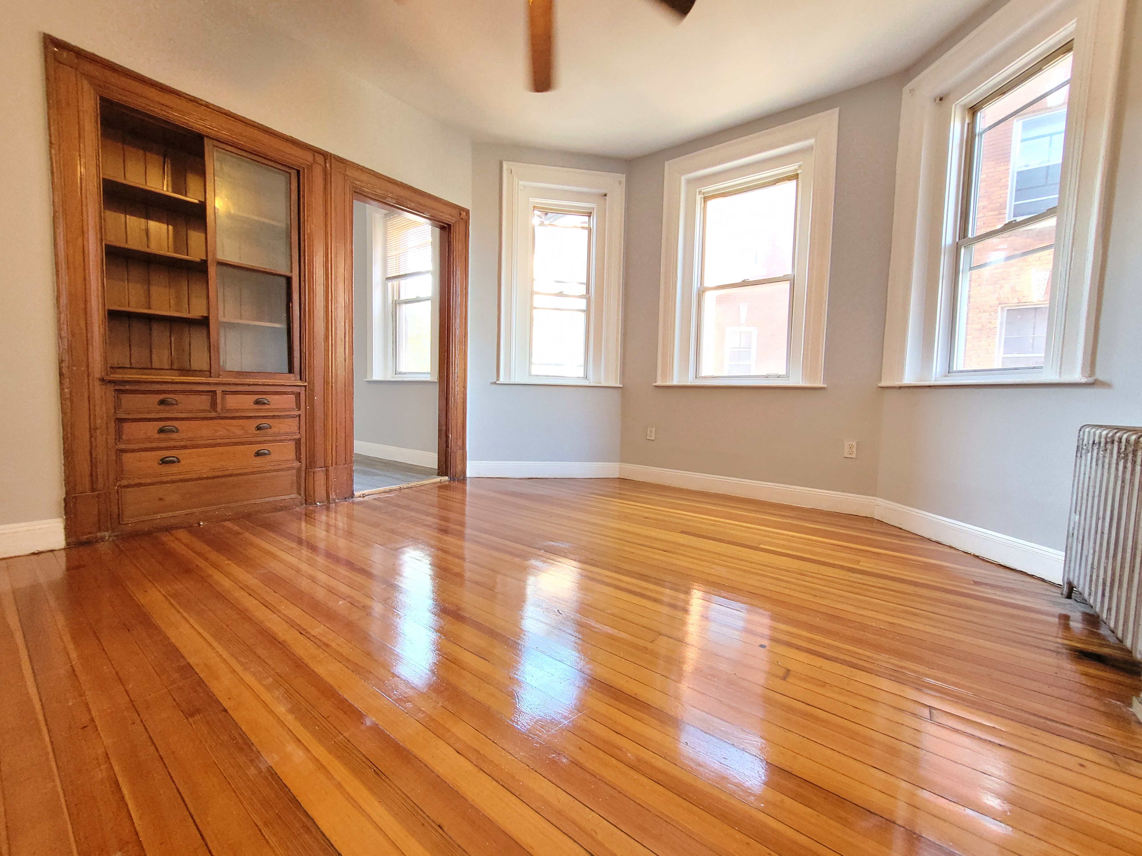 43 Mount Pleasant Ave, Roxbury