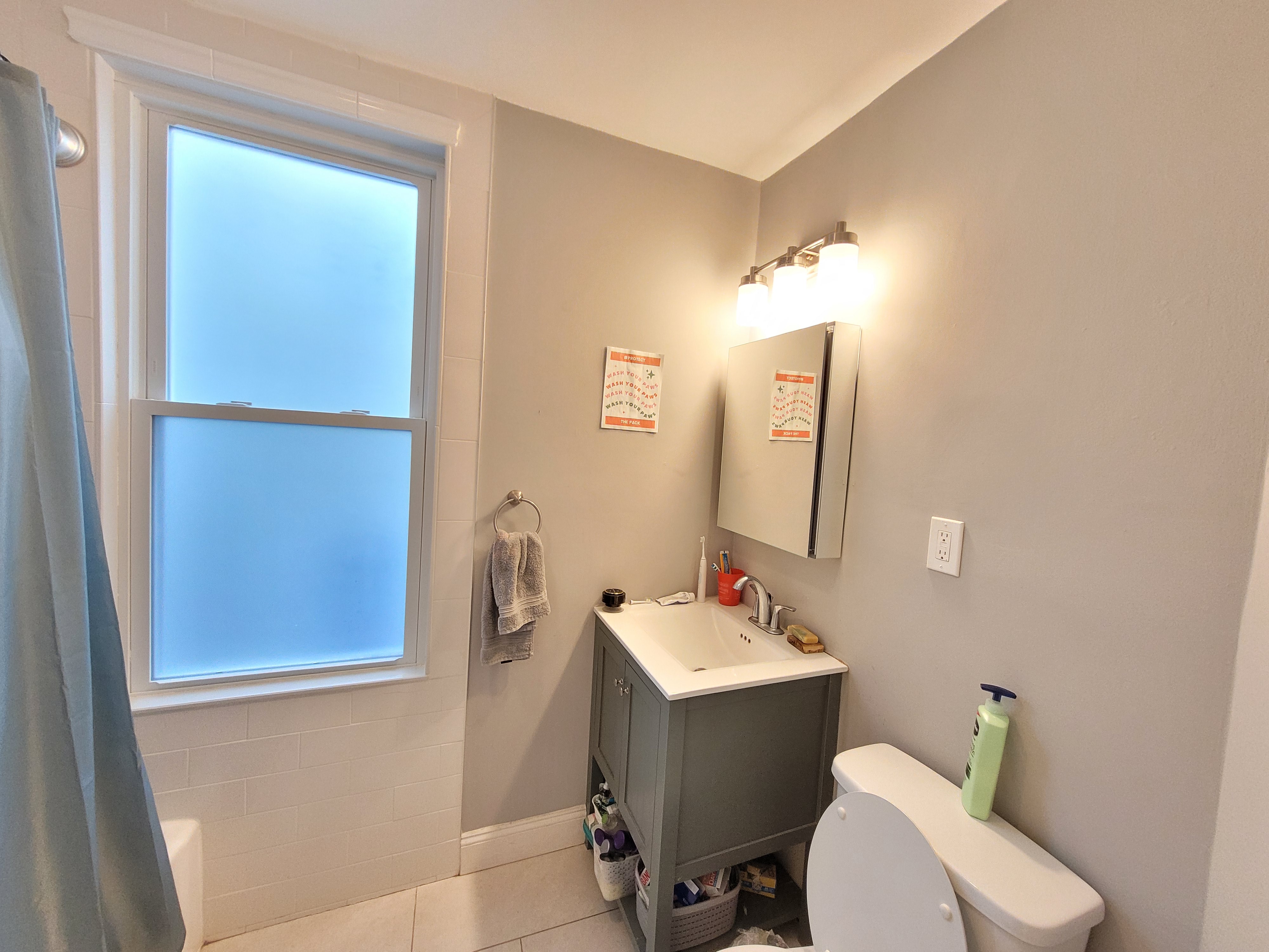 737 Parker St, Mission Hill