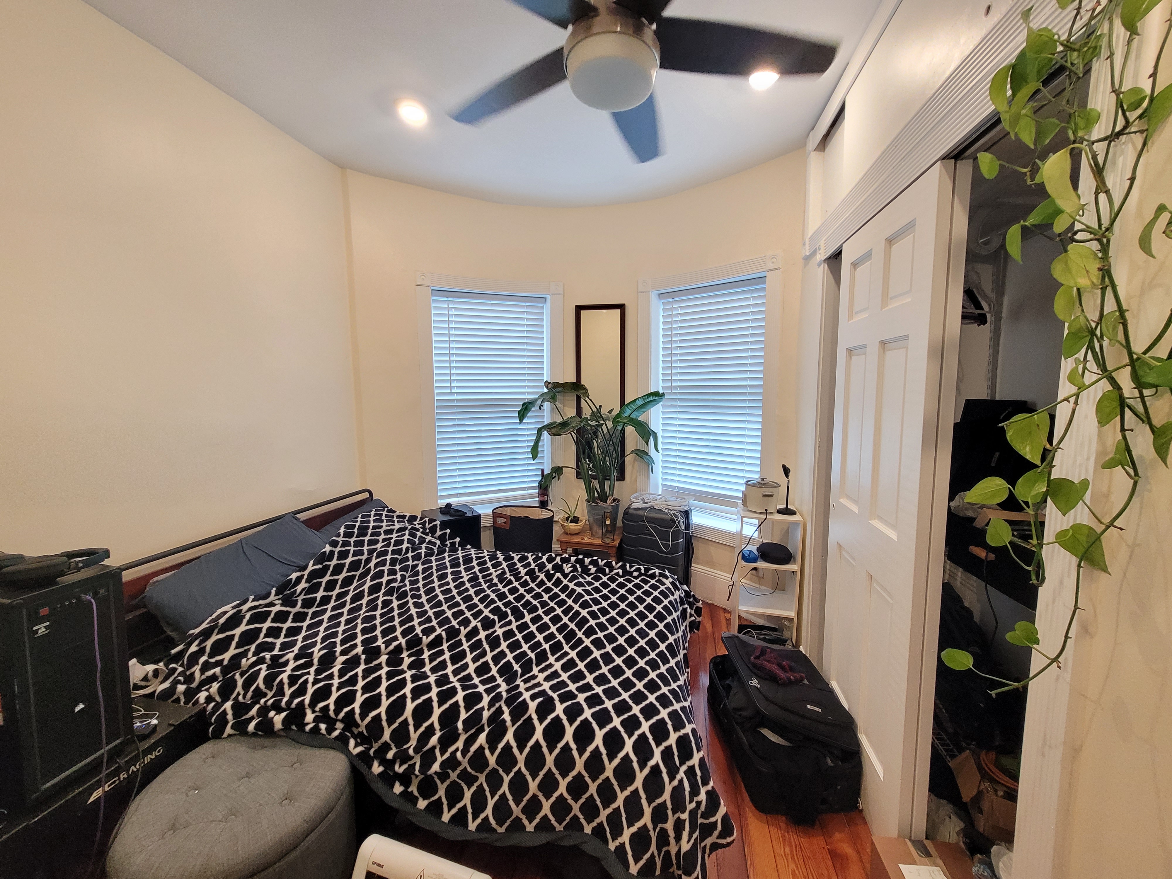 7 Mark St, Jamaica Plain