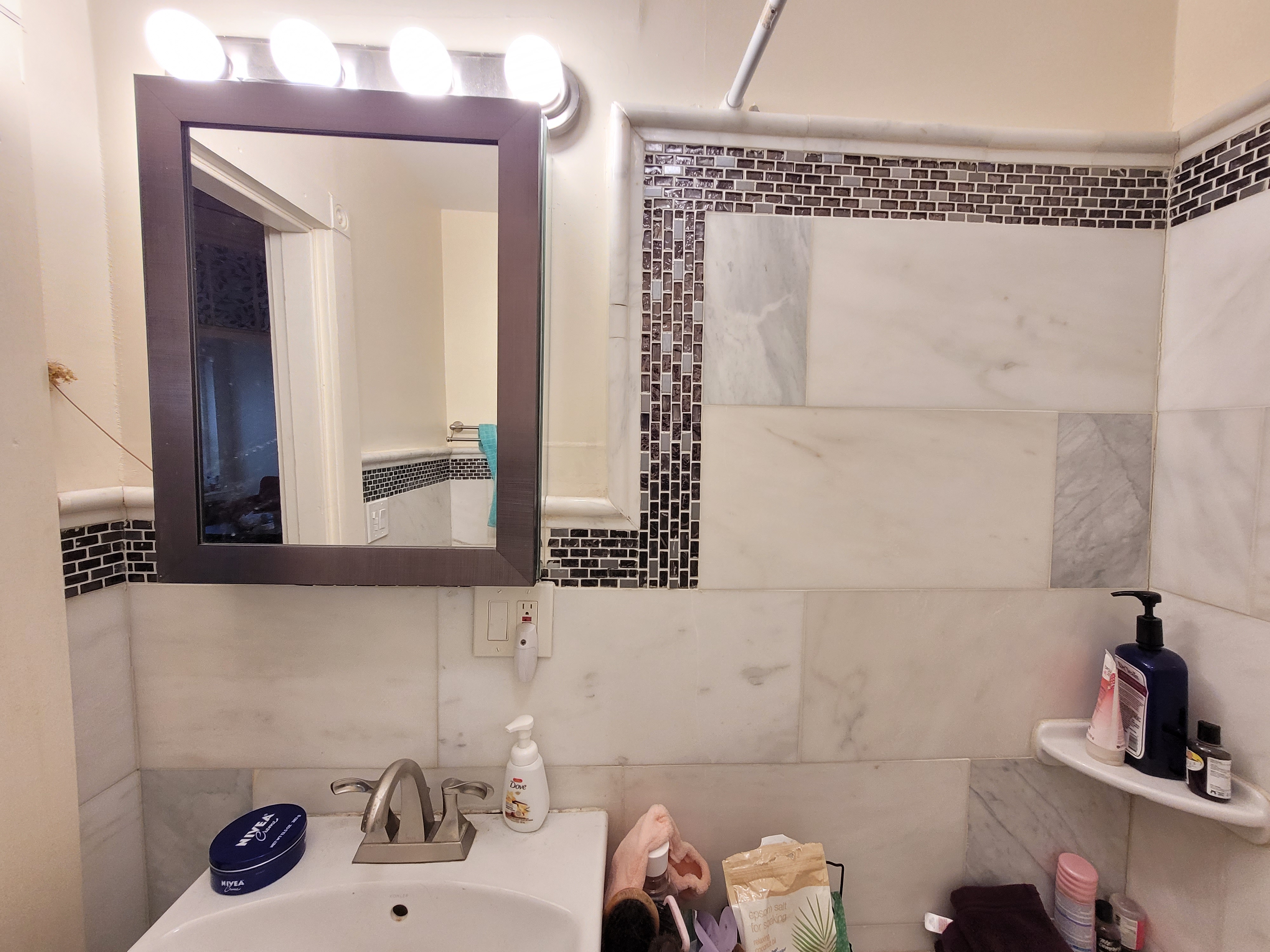 3 Mark St, Jamaica Plain