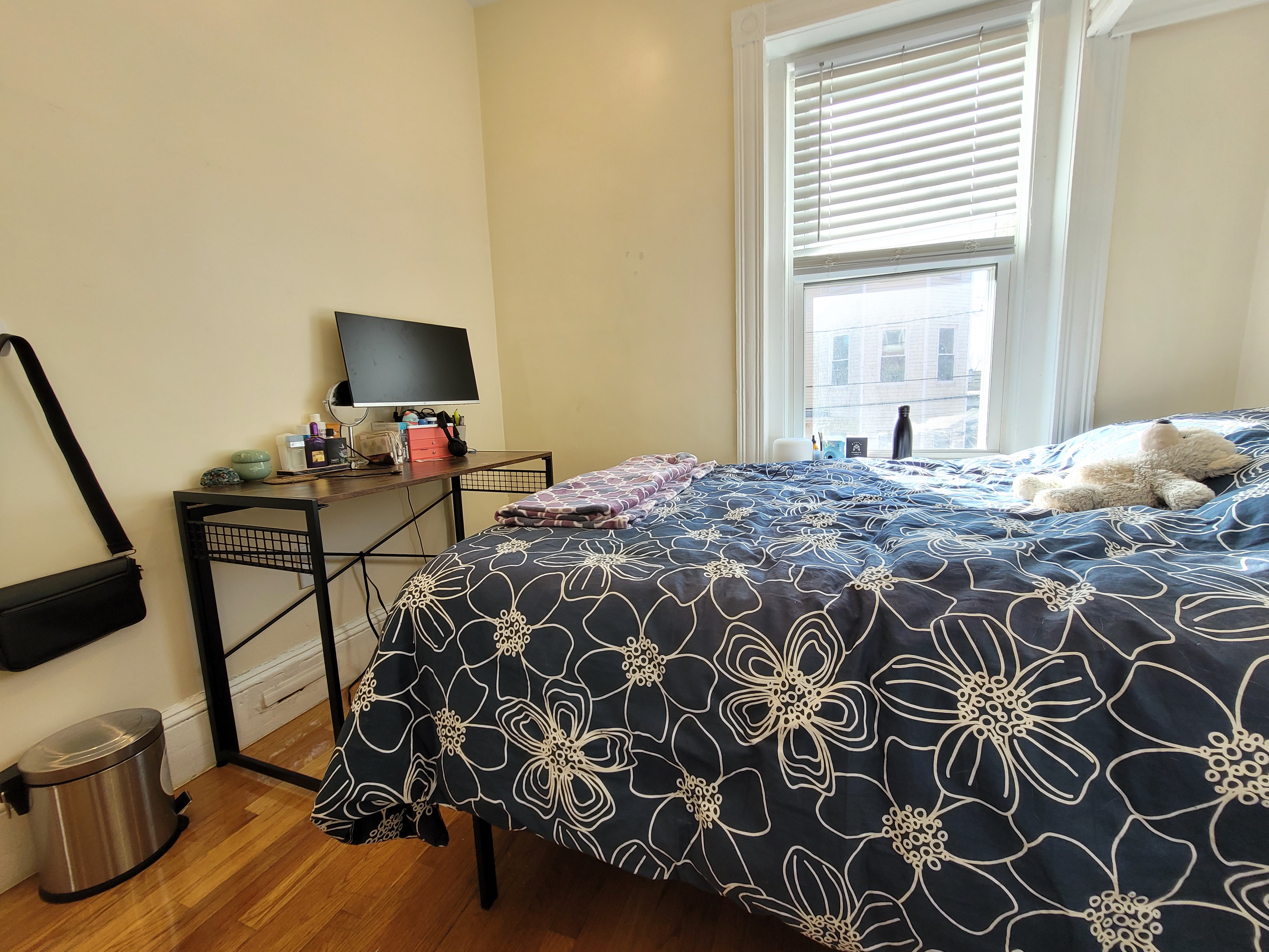 7 Mark St, Jamaica Plain