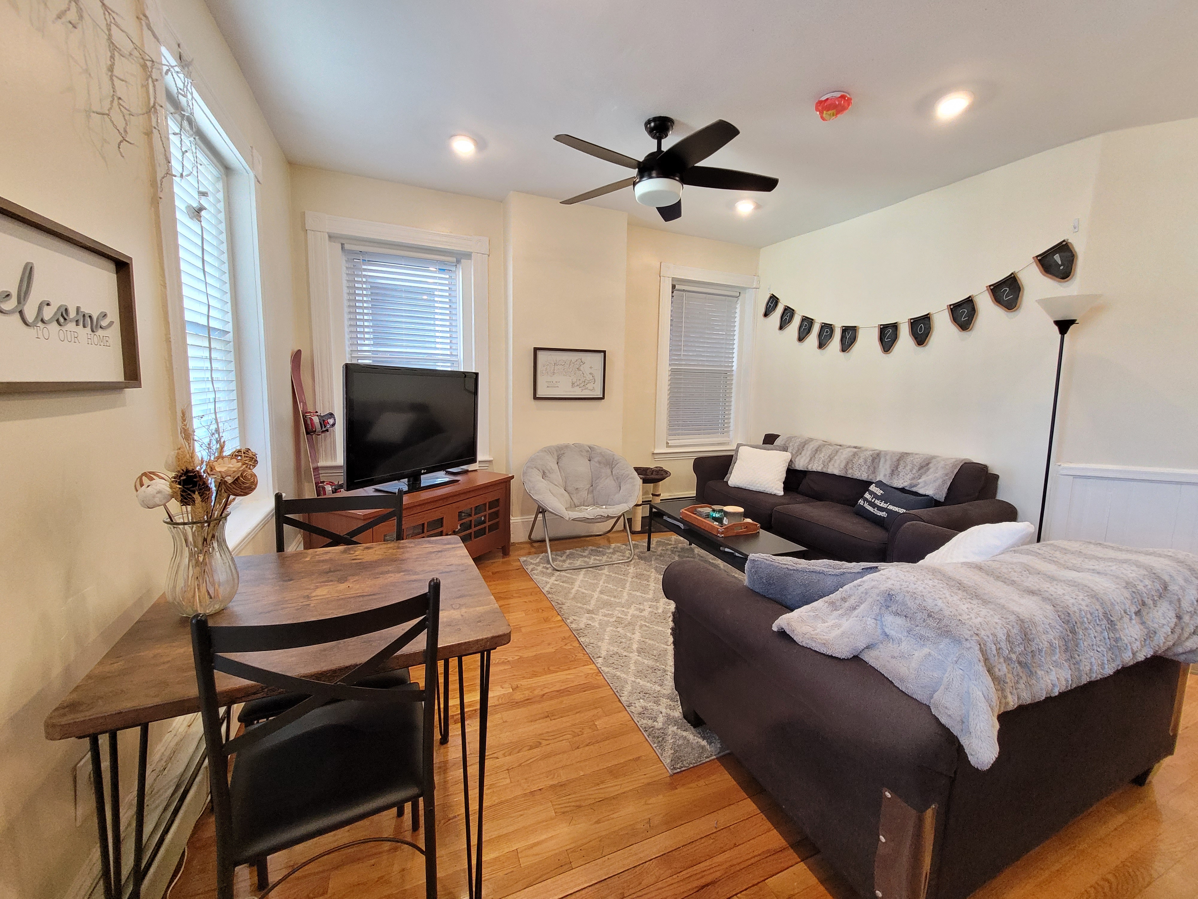 7 Mark St, Jamaica Plain