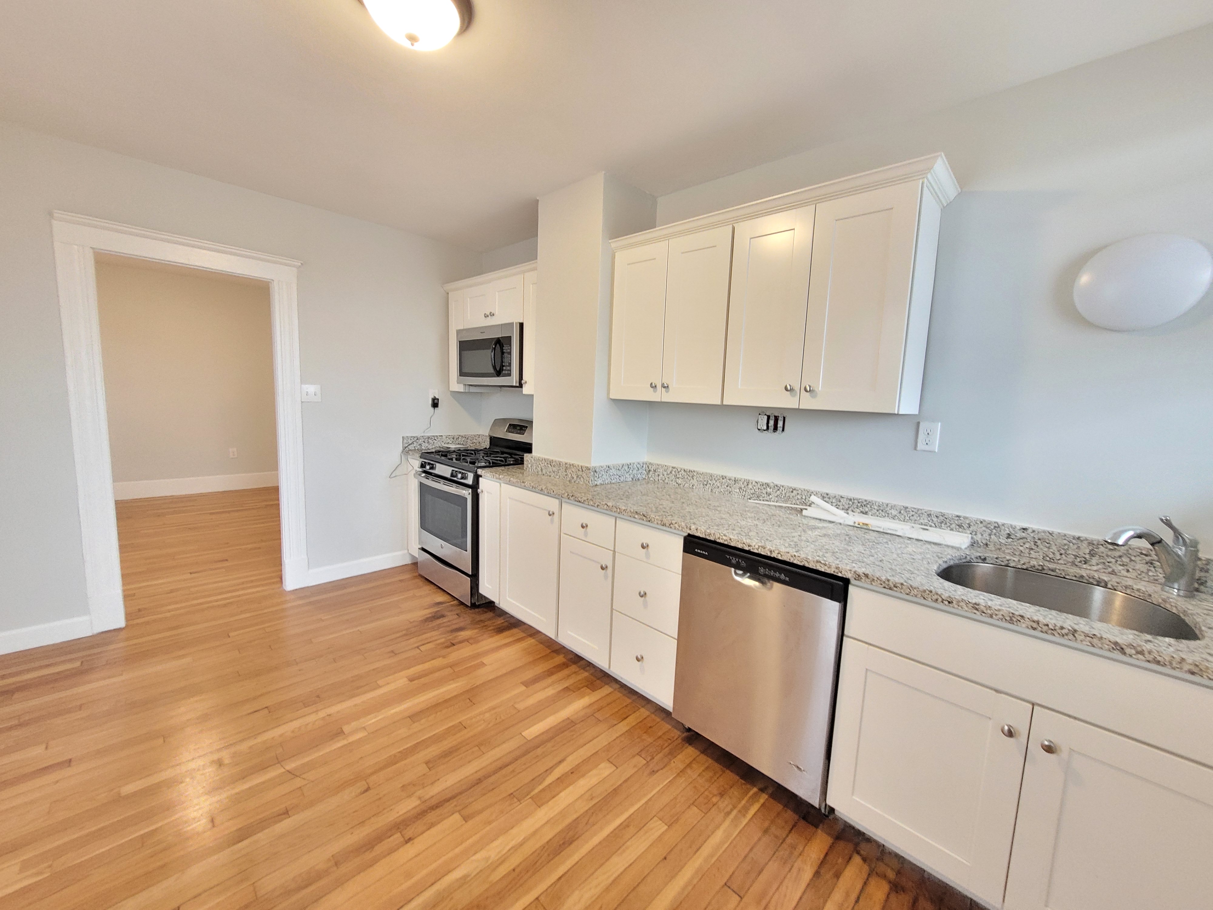 116 Gladstone St, East Boston