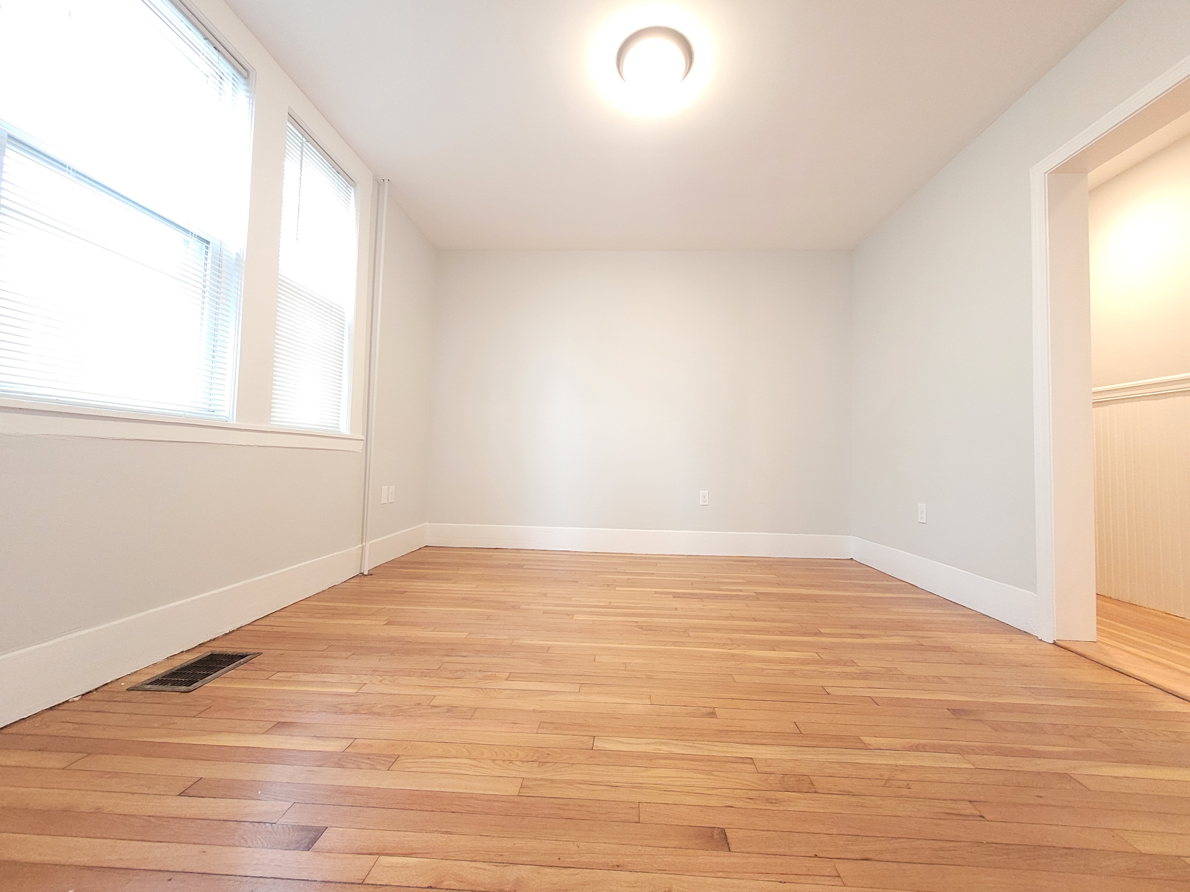 116 Gladstone St, East Boston