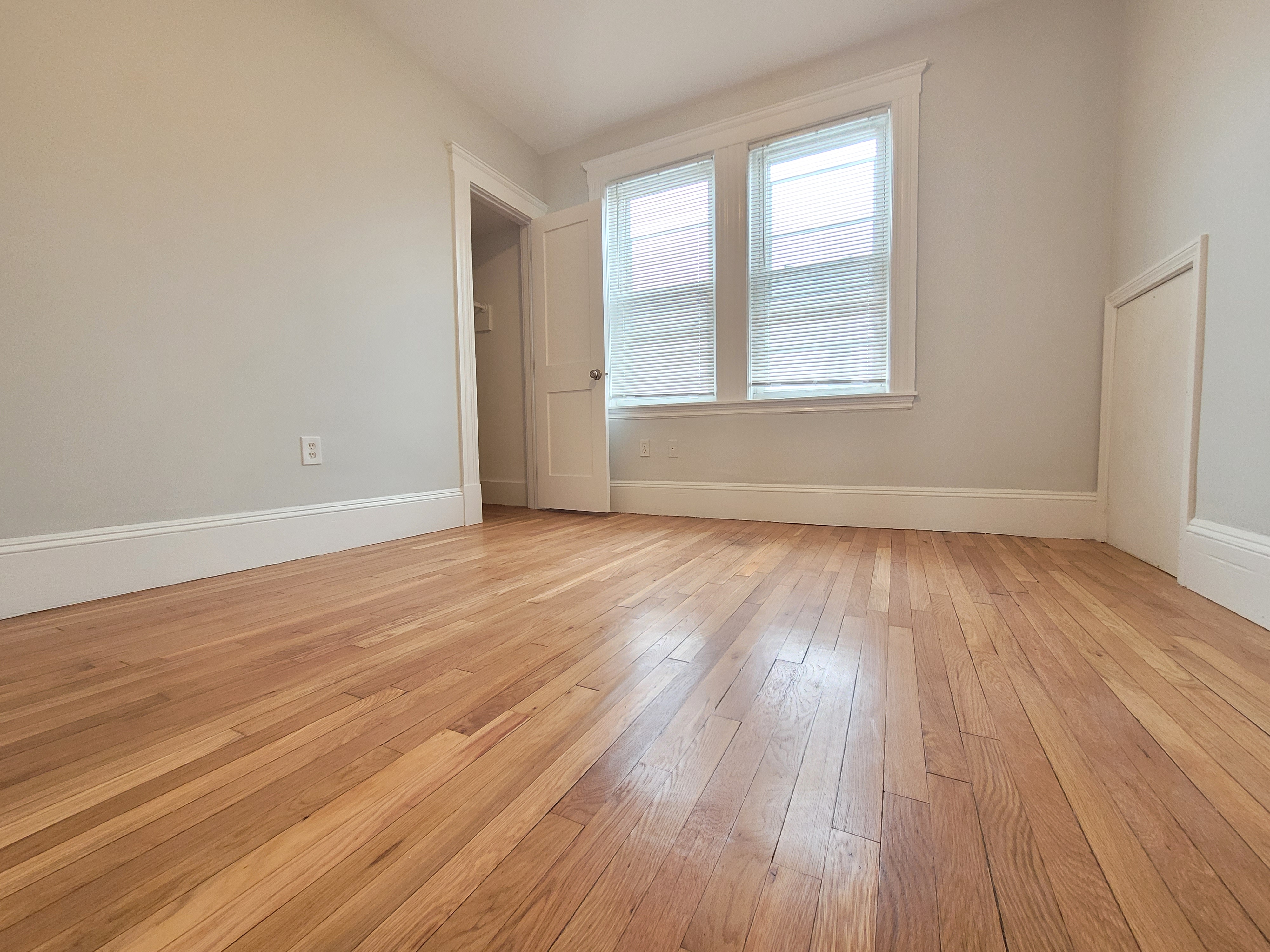 116 Gladstone St, East Boston