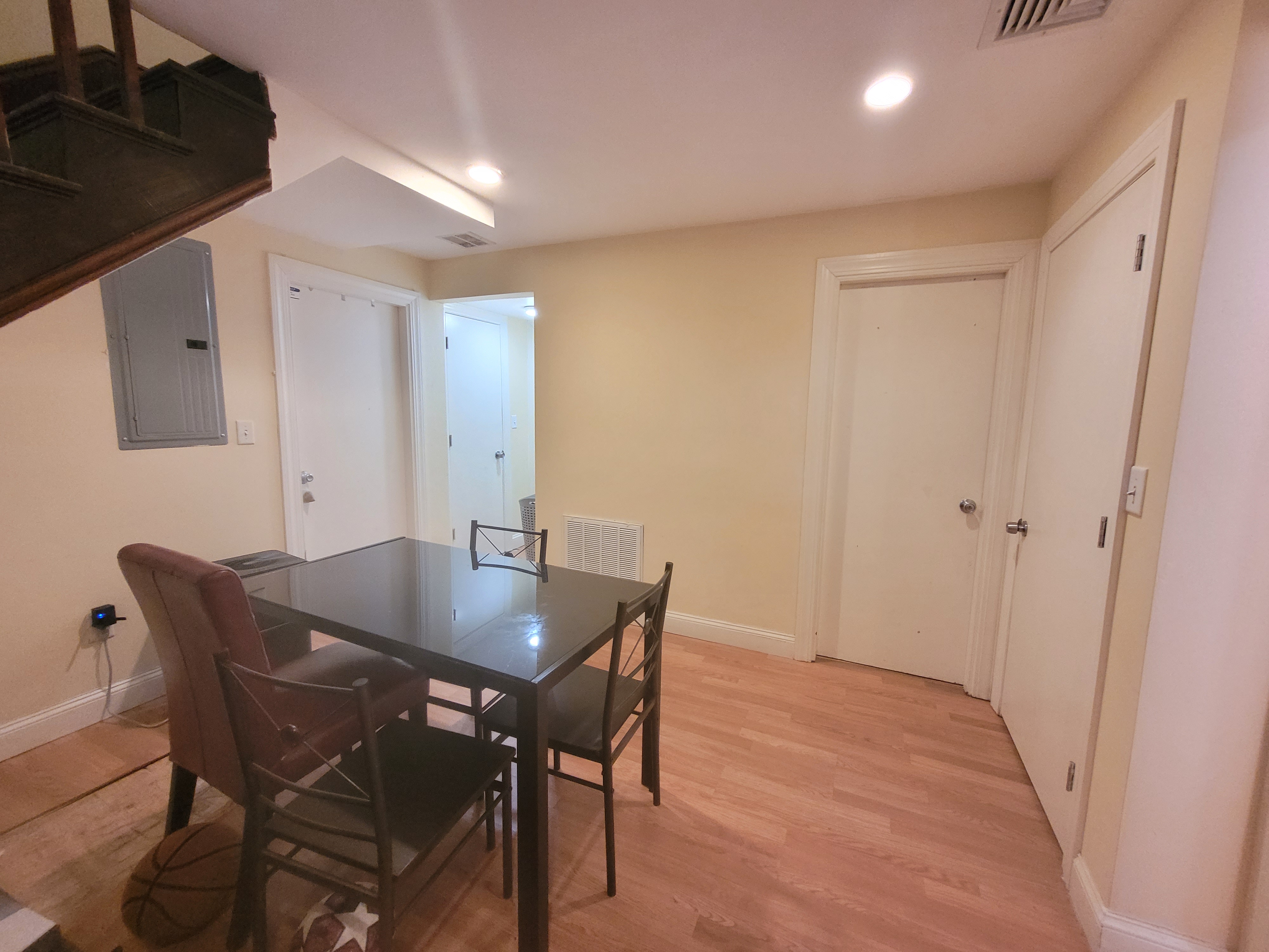 126 Calumet St, Mission Hill