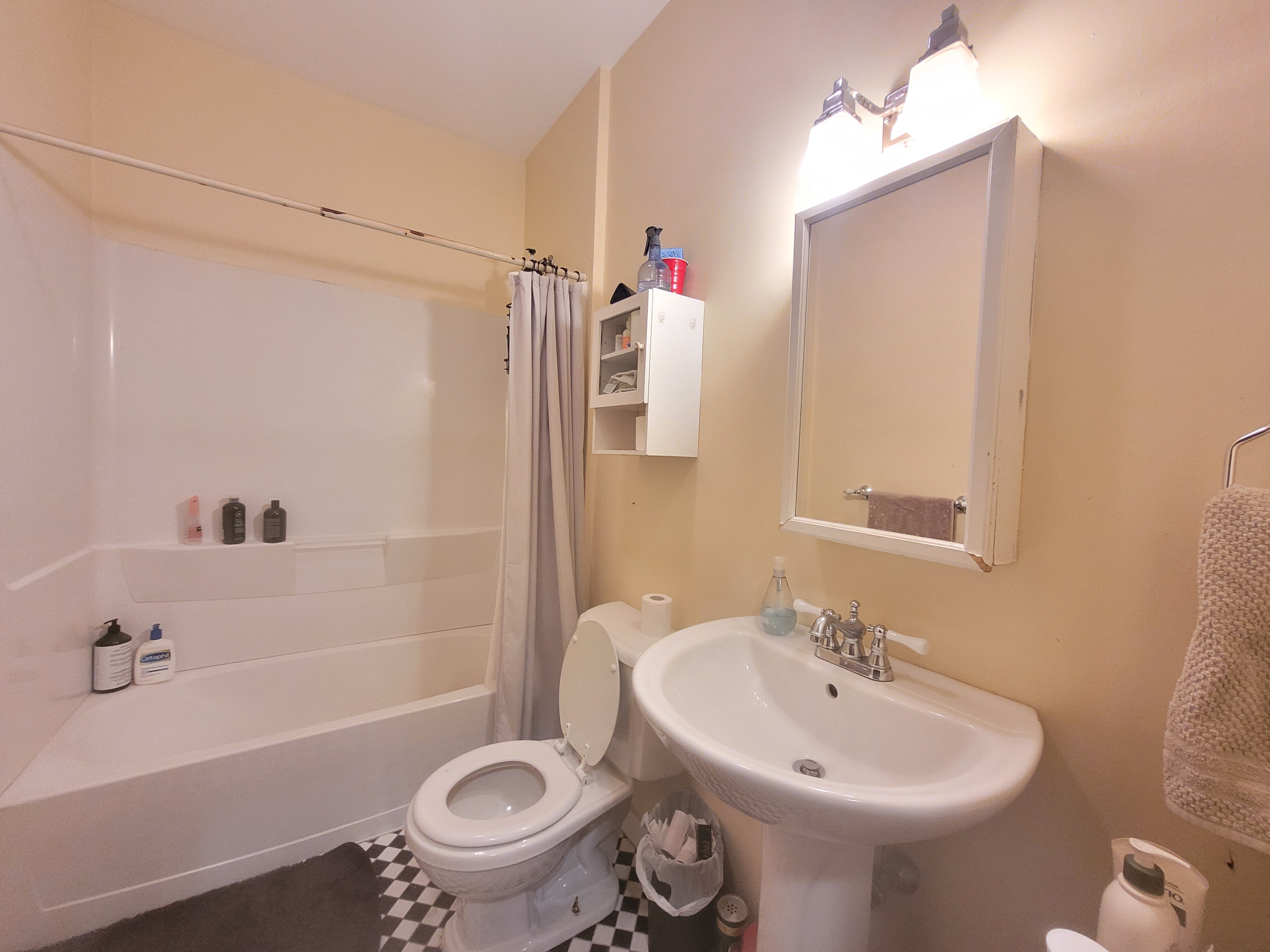 126 Calumet St, Mission Hill