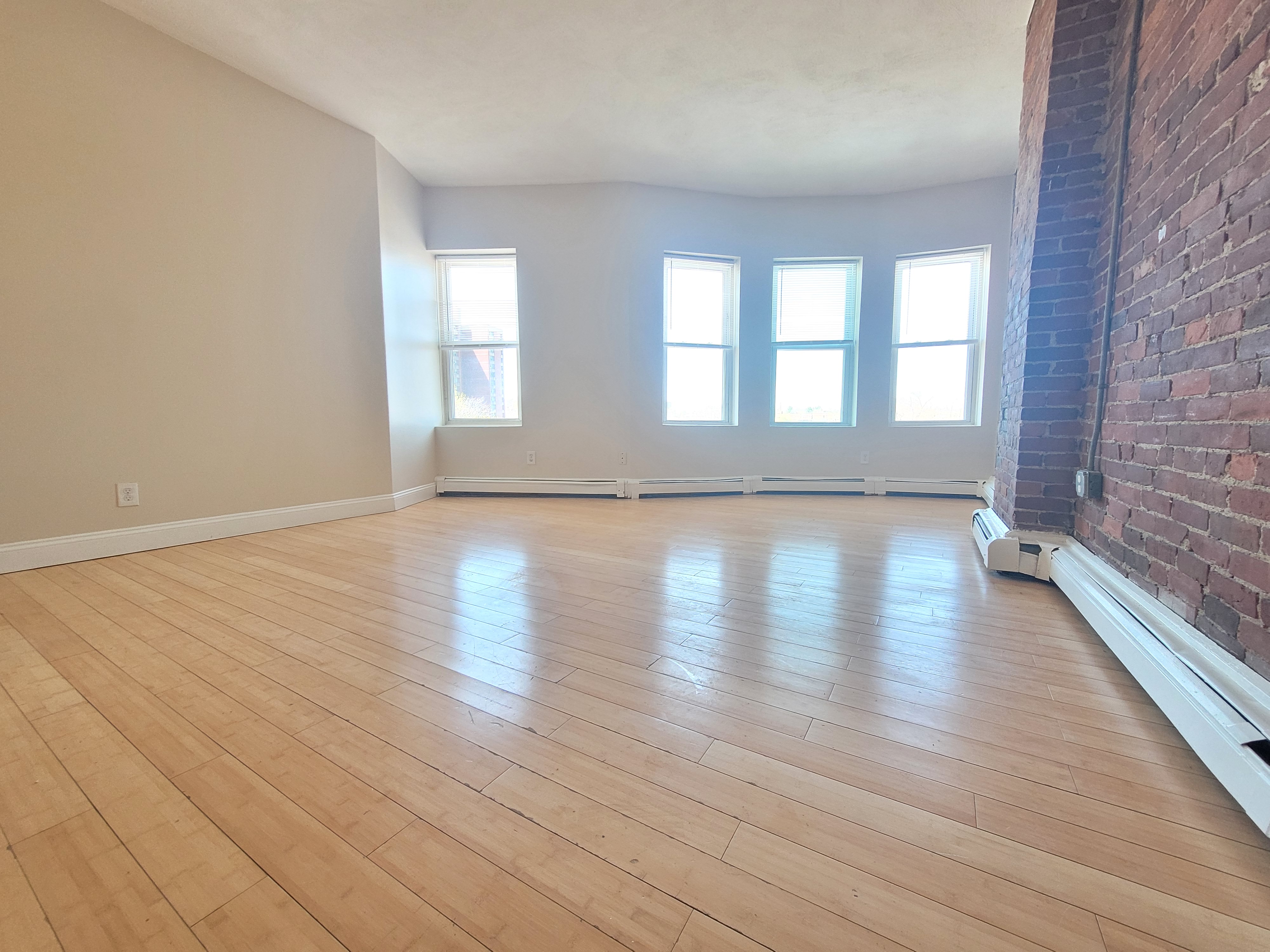 342 Warren St, Roxbury