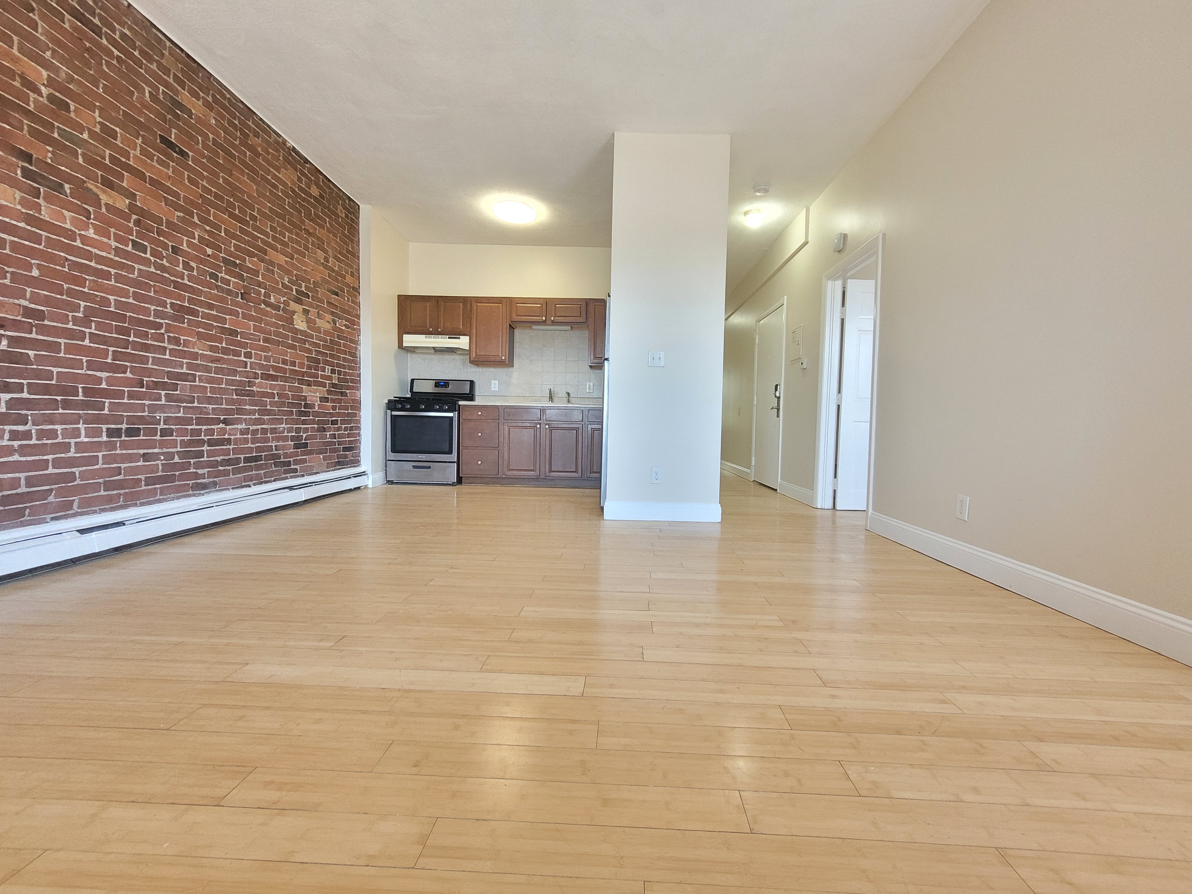 342 Warren St, Roxbury