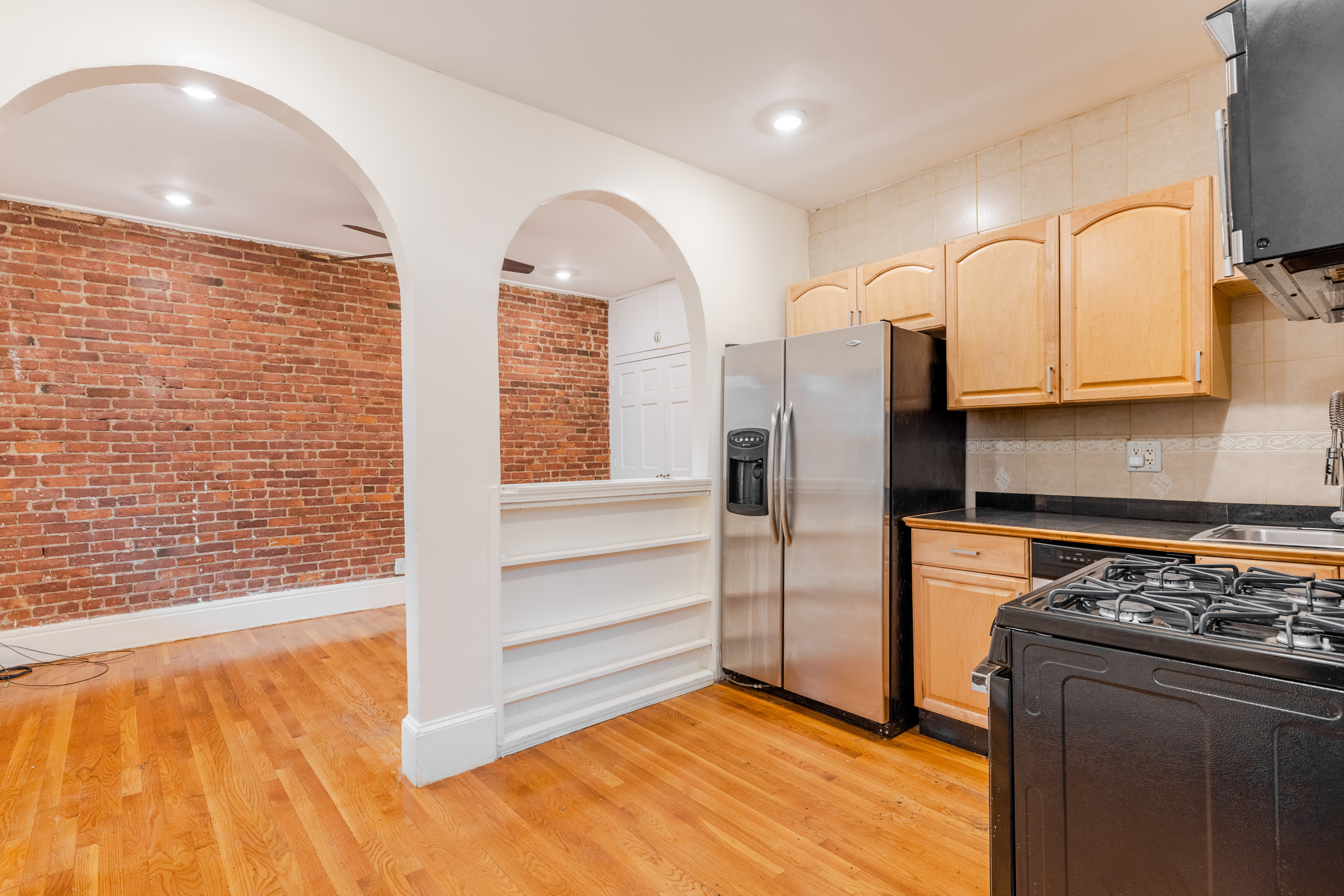 126 Day St, Jamaica Plain