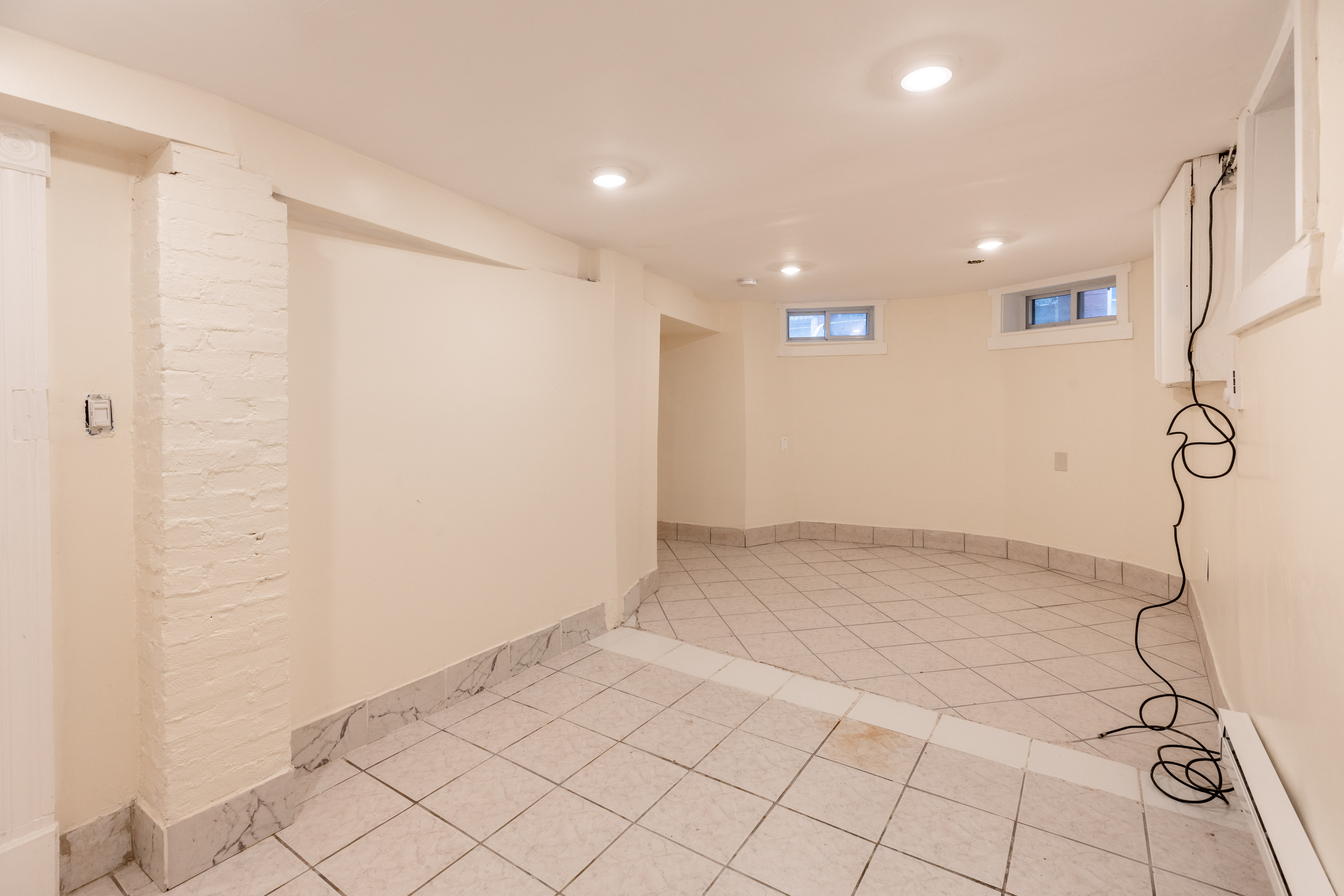 126 Day St, Jamaica Plain