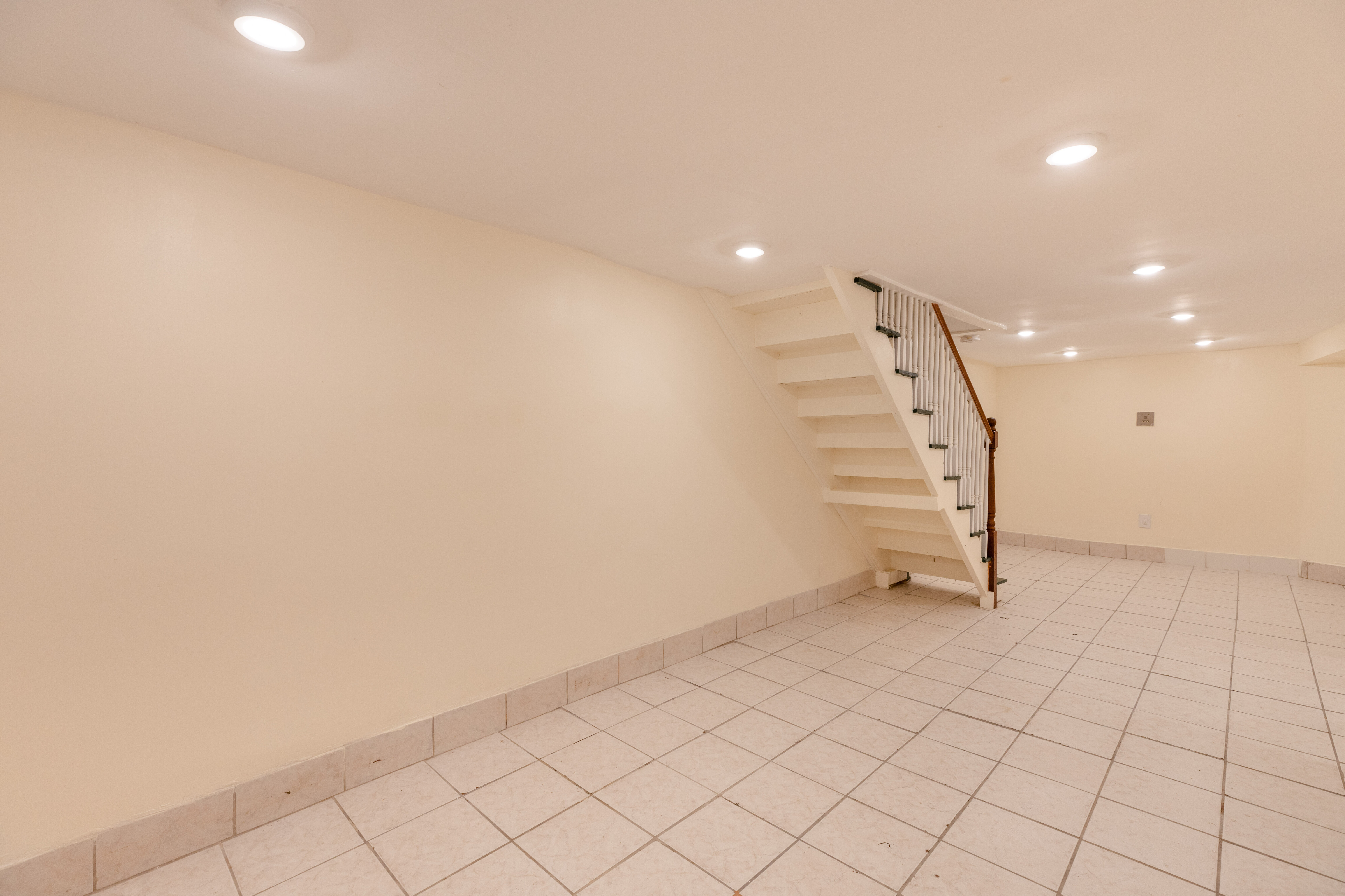 126 Day St, Jamaica Plain