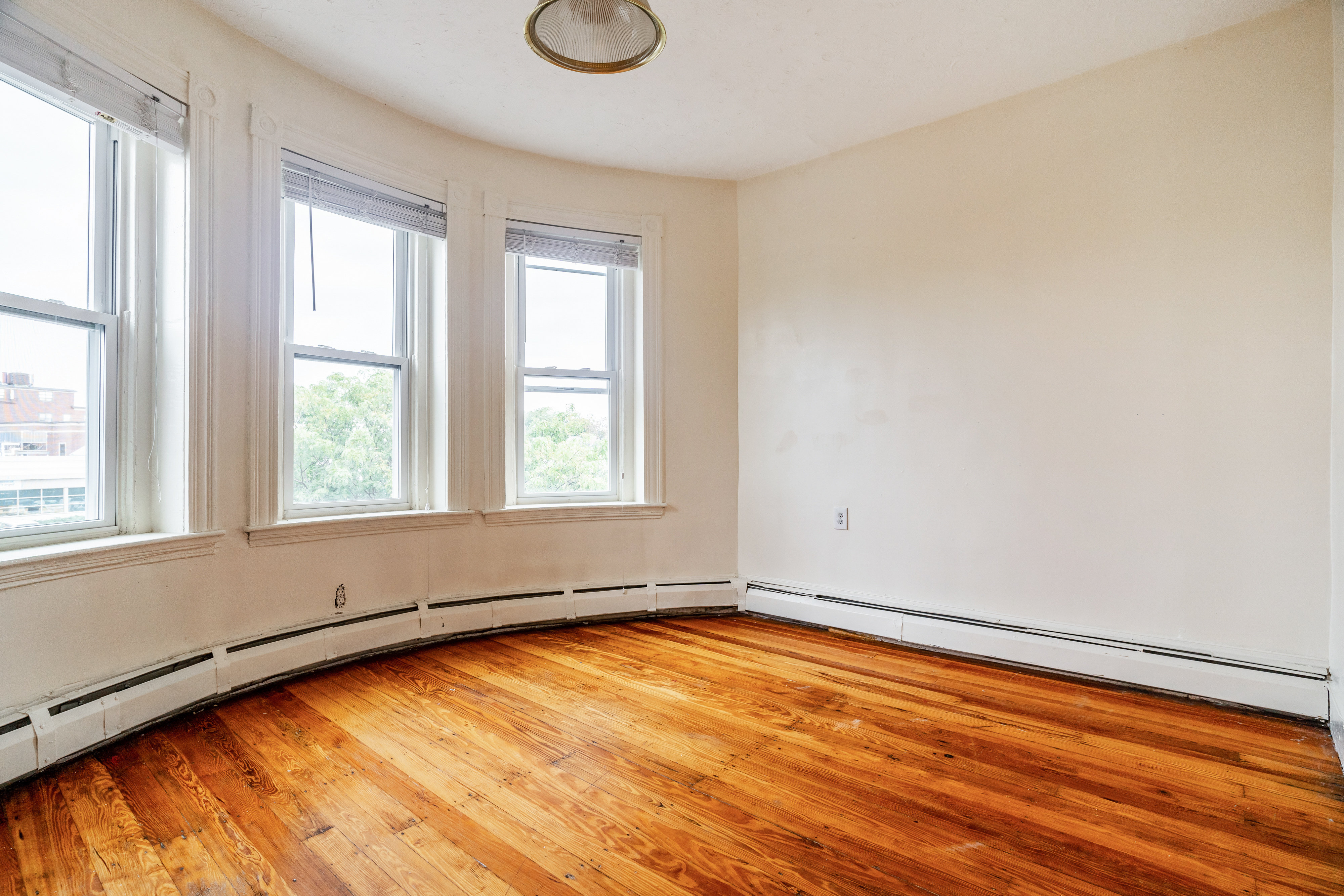 126 Day St, Jamaica Plain