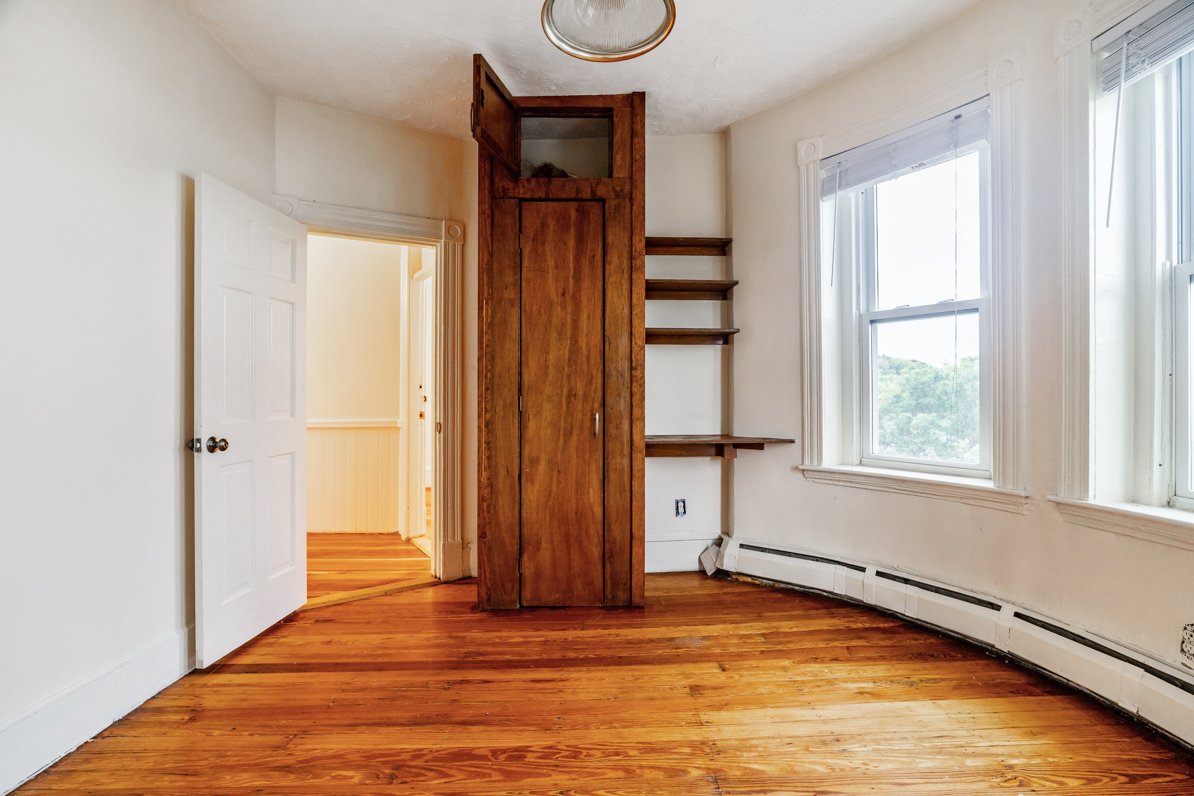 126 Day St, Jamaica Plain