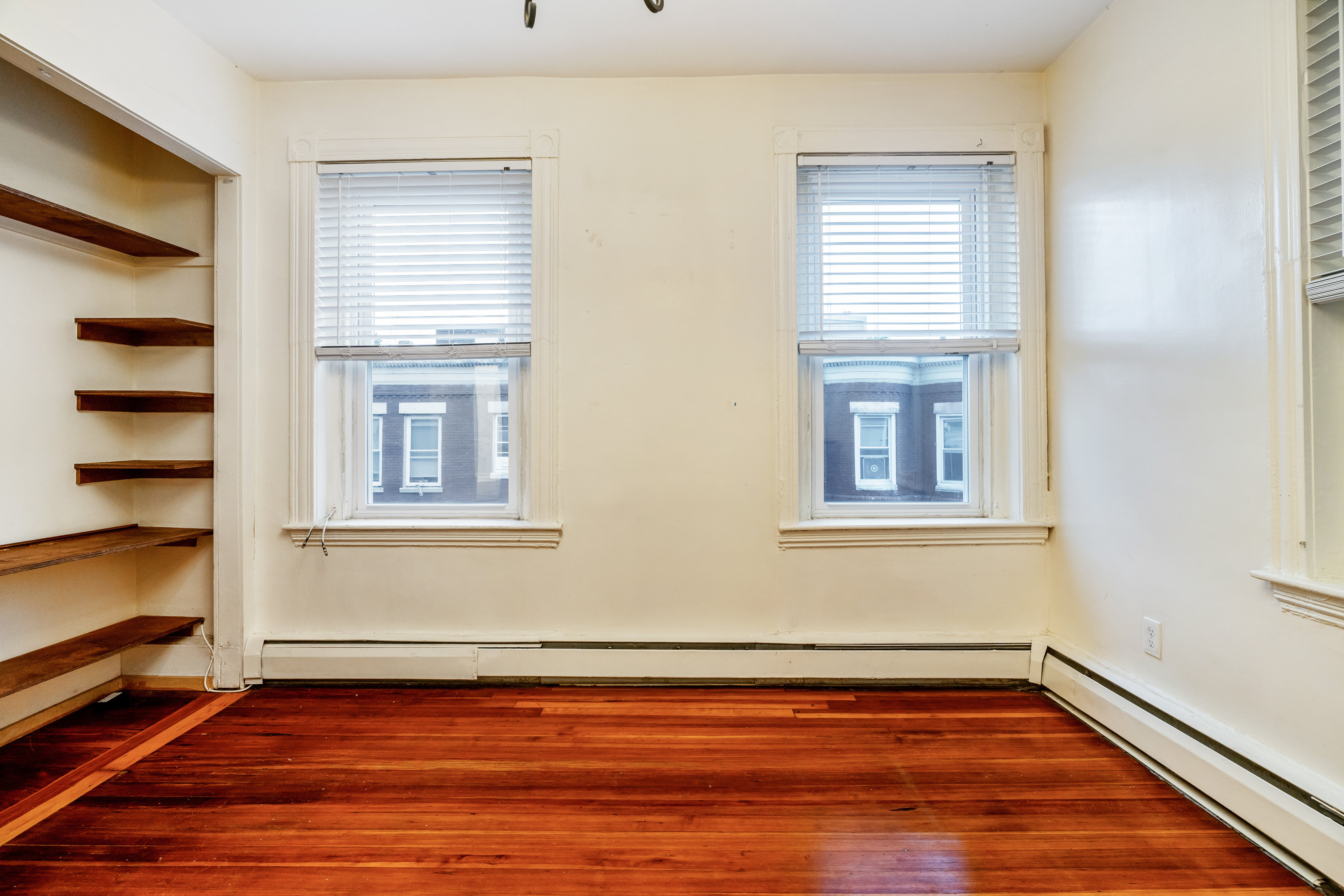 126 Day St, Jamaica Plain