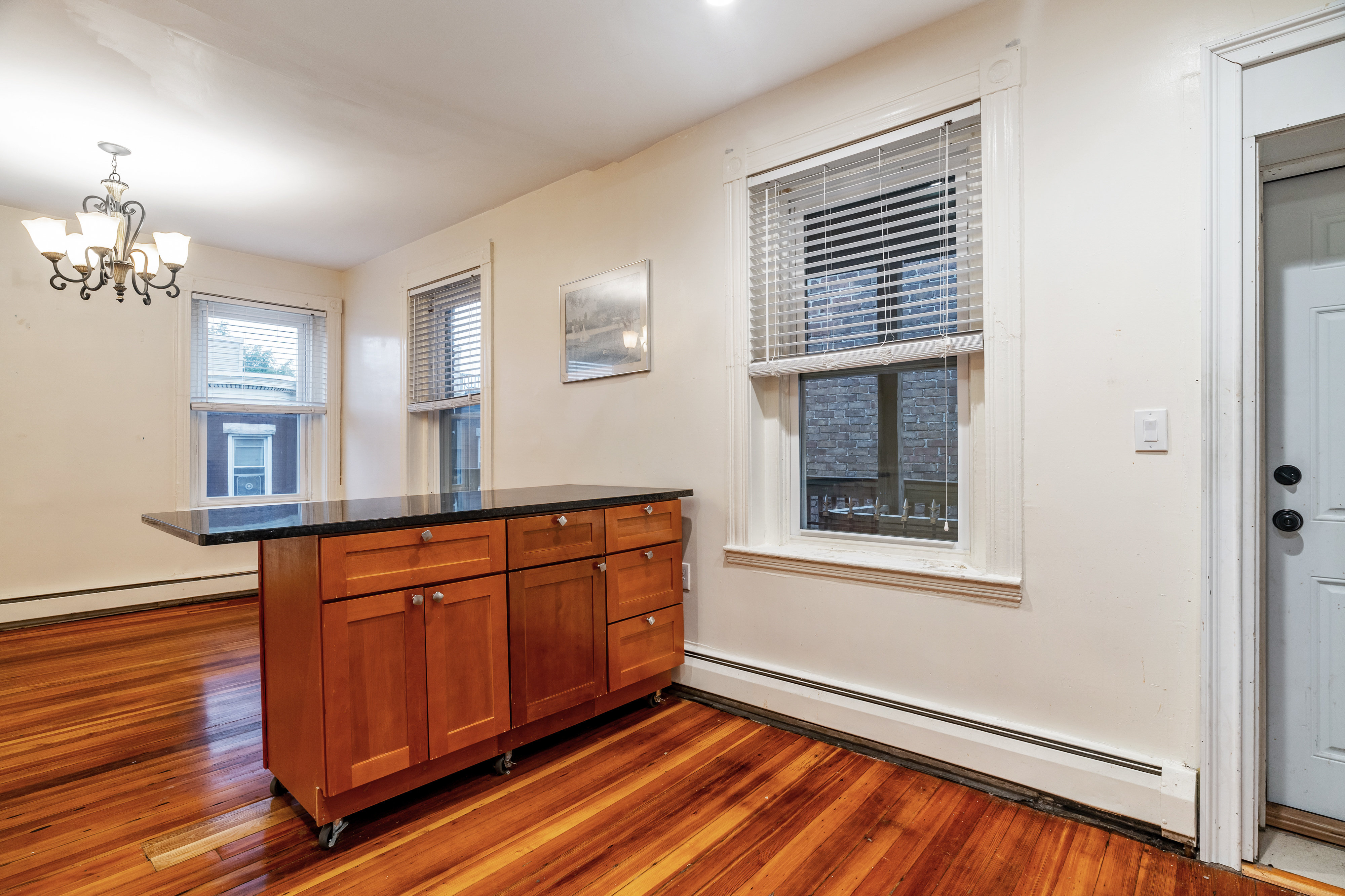 126 Day St, Jamaica Plain