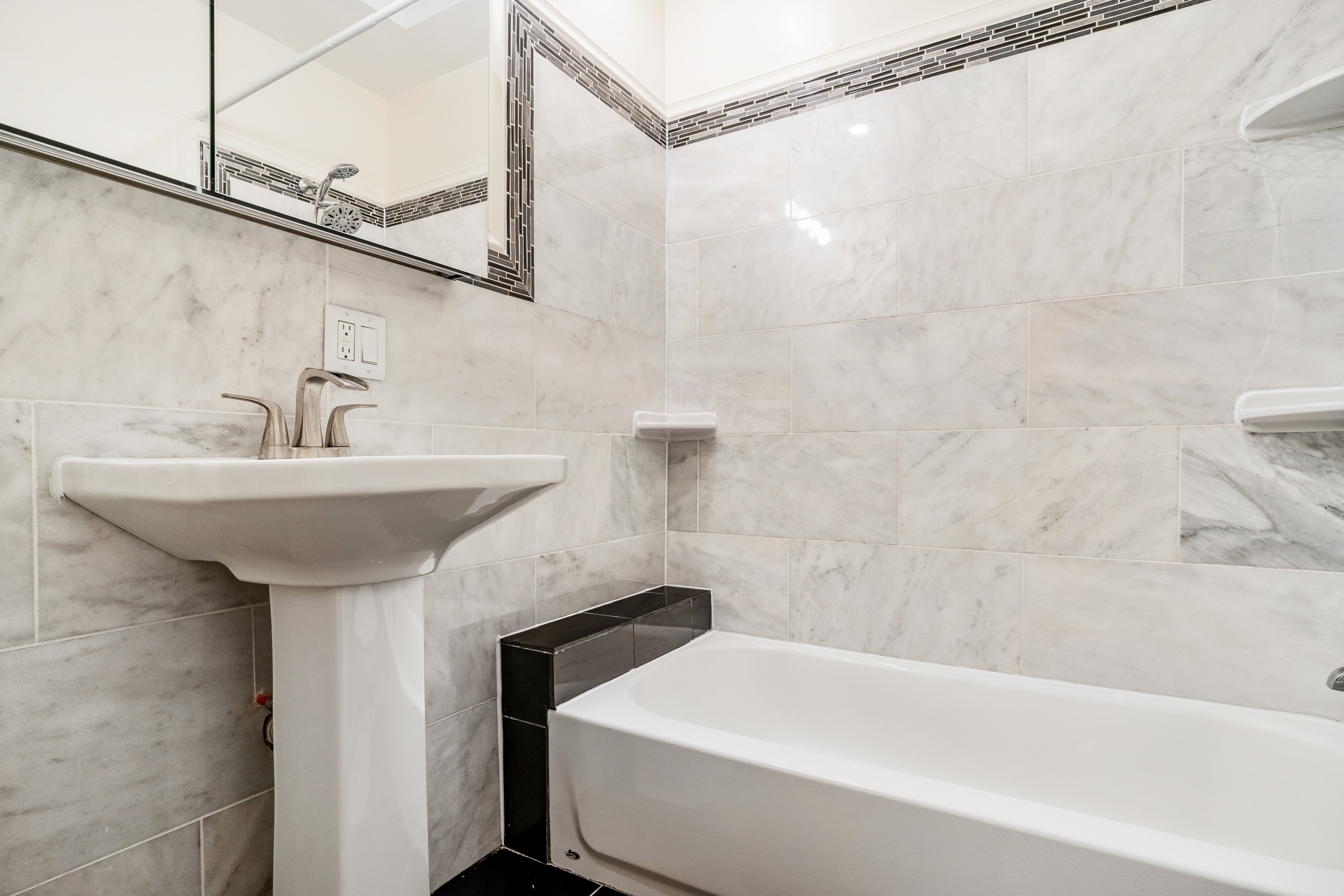 126 Day St, Jamaica Plain