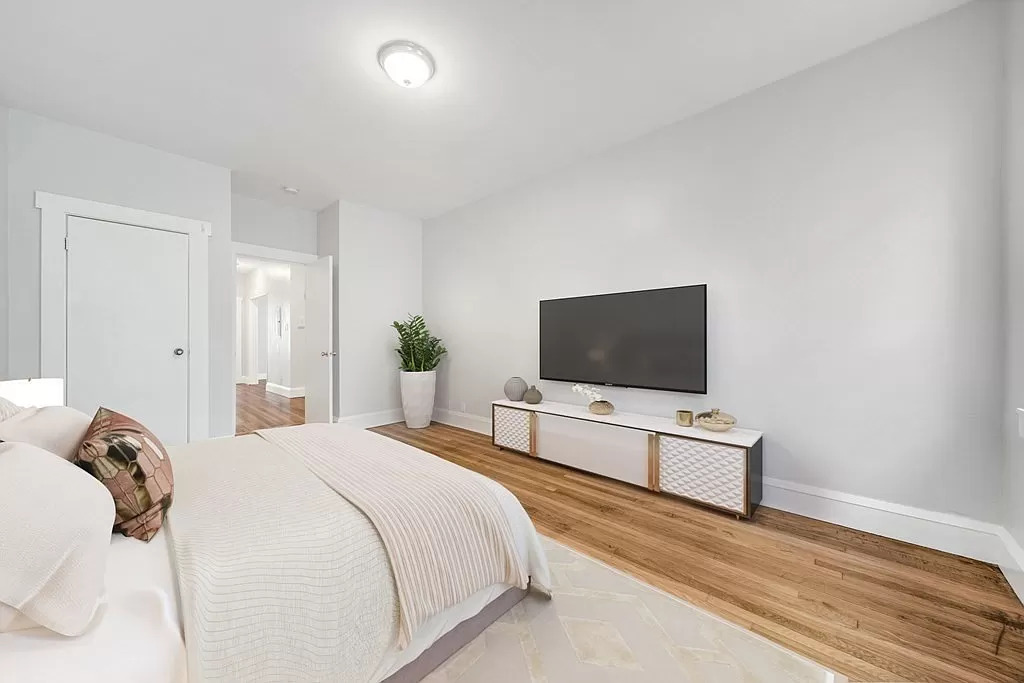 48 Clark Ave, Chelsea