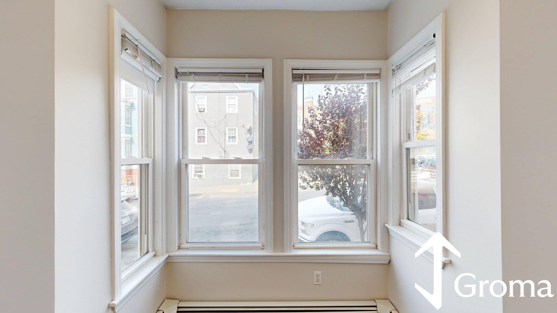 Photos of apartment on Chelsea St.,Boston MA 