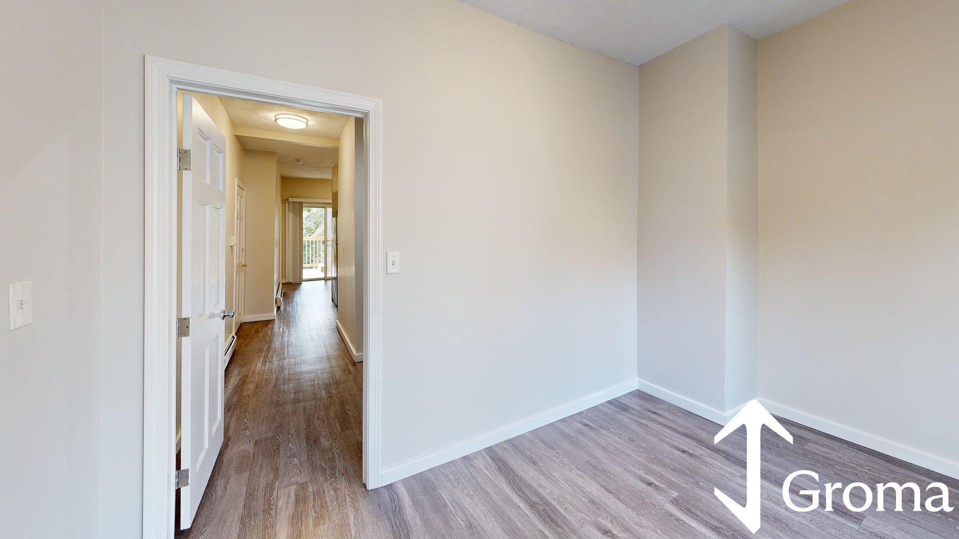 Photos of apartment on Chelsea St.,Boston MA 