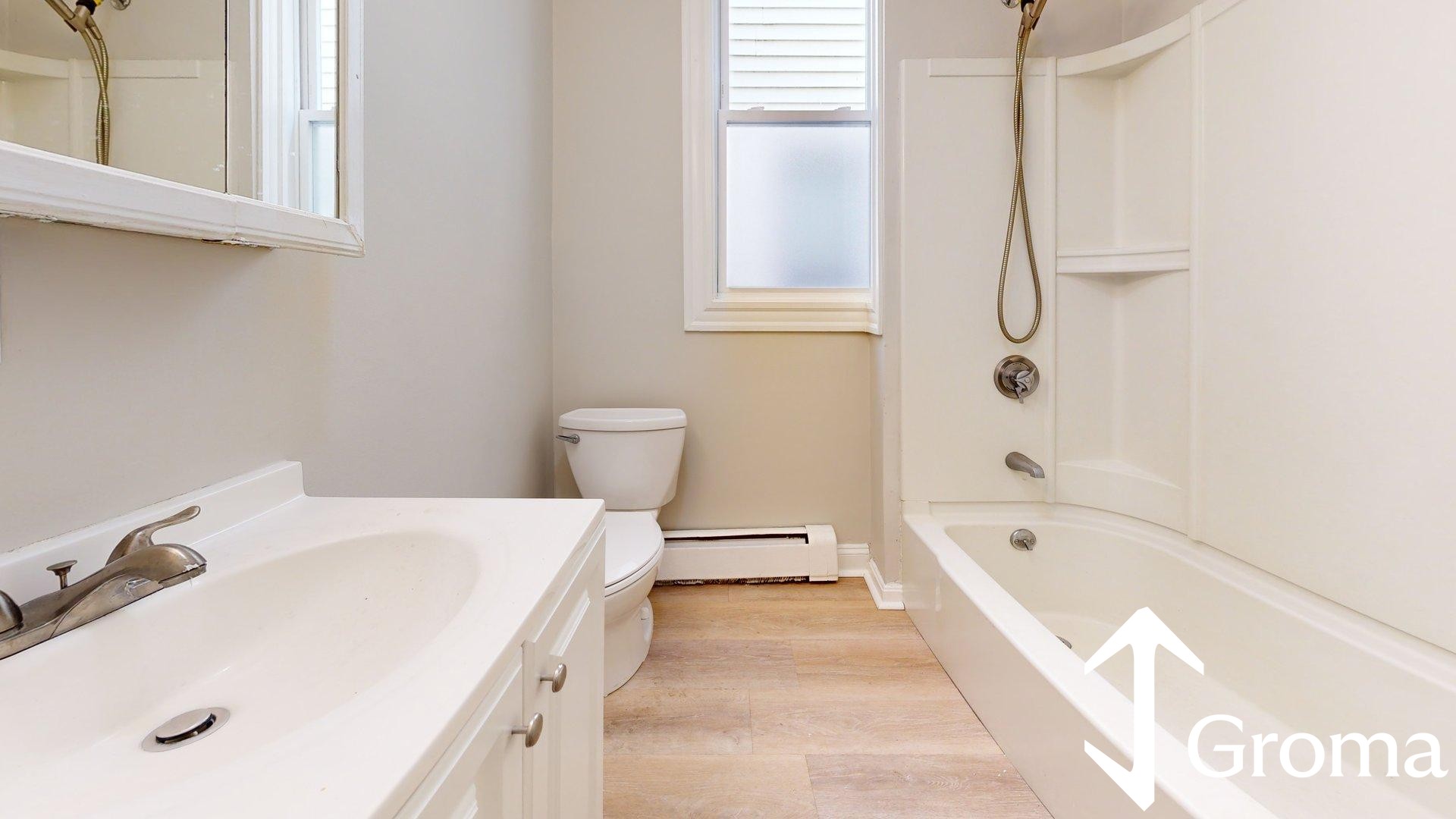 Photos of apartment on Chelsea St.,Boston MA 02128