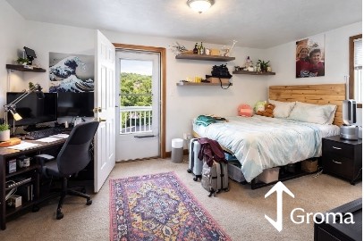 Photos of apartment on Centre St.,Boston MA 02119