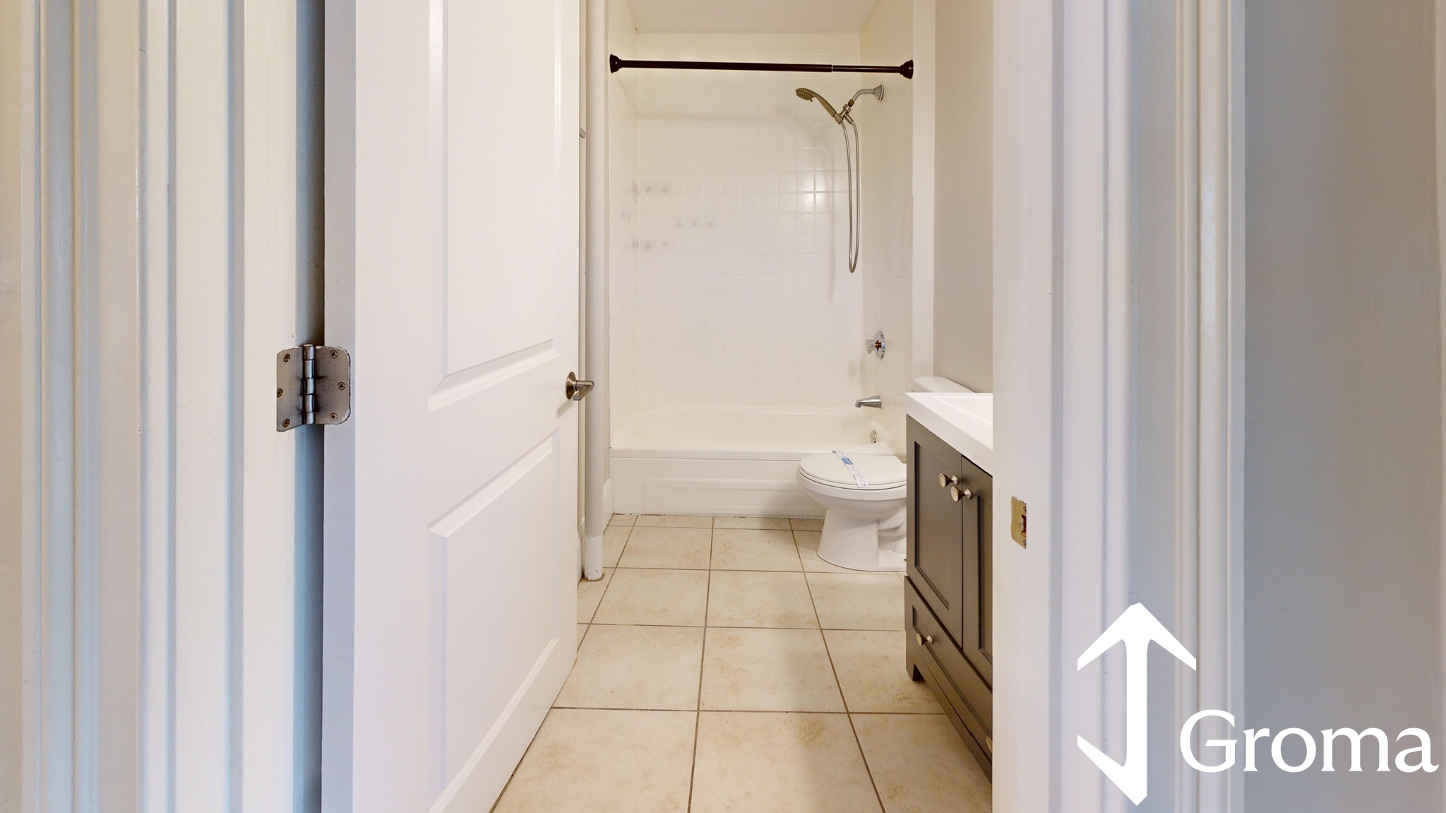 Photos of apartment on Paris St.,Boston MA 02128